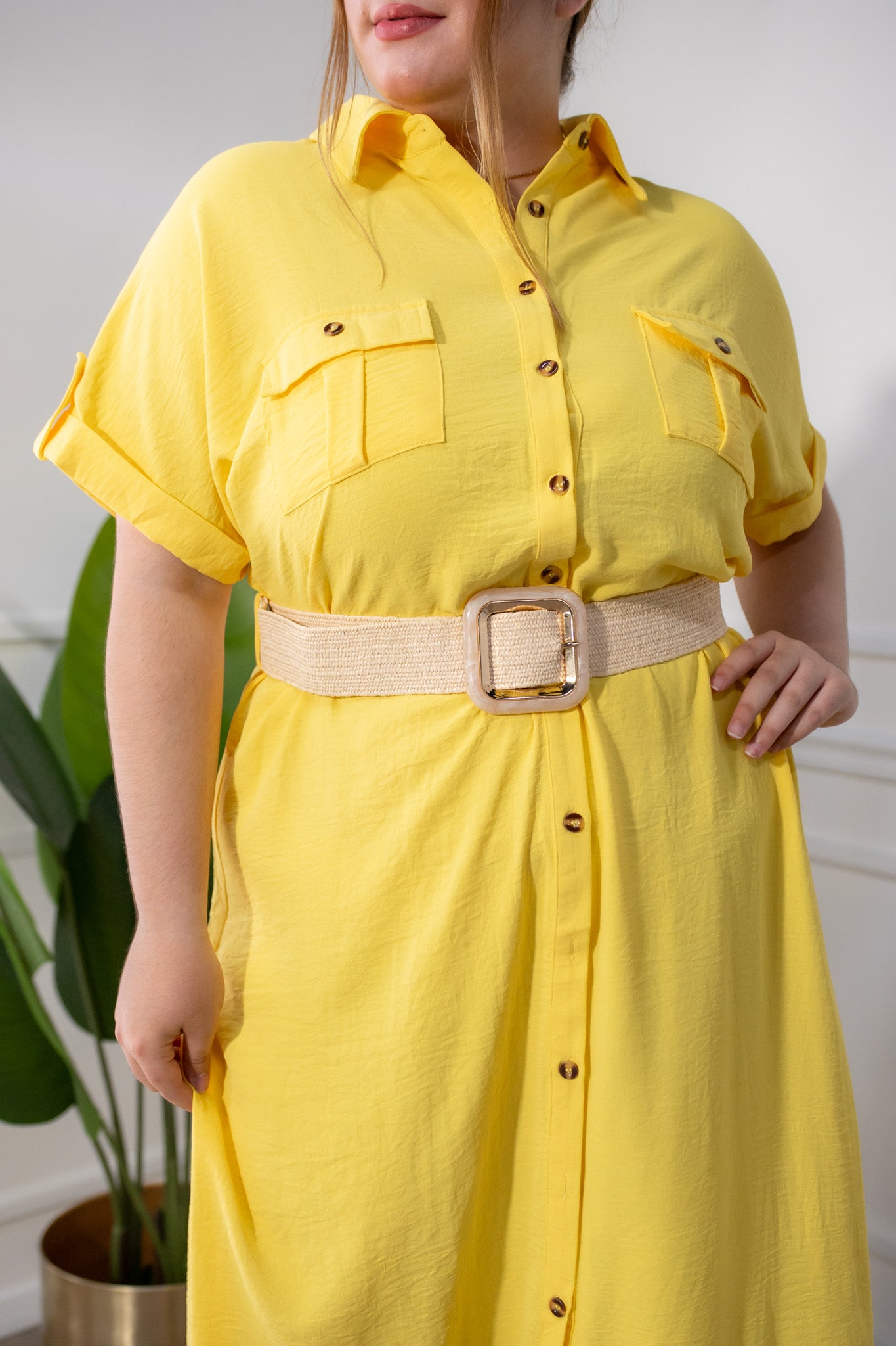 Vestido largo camisero con lazo amarillo