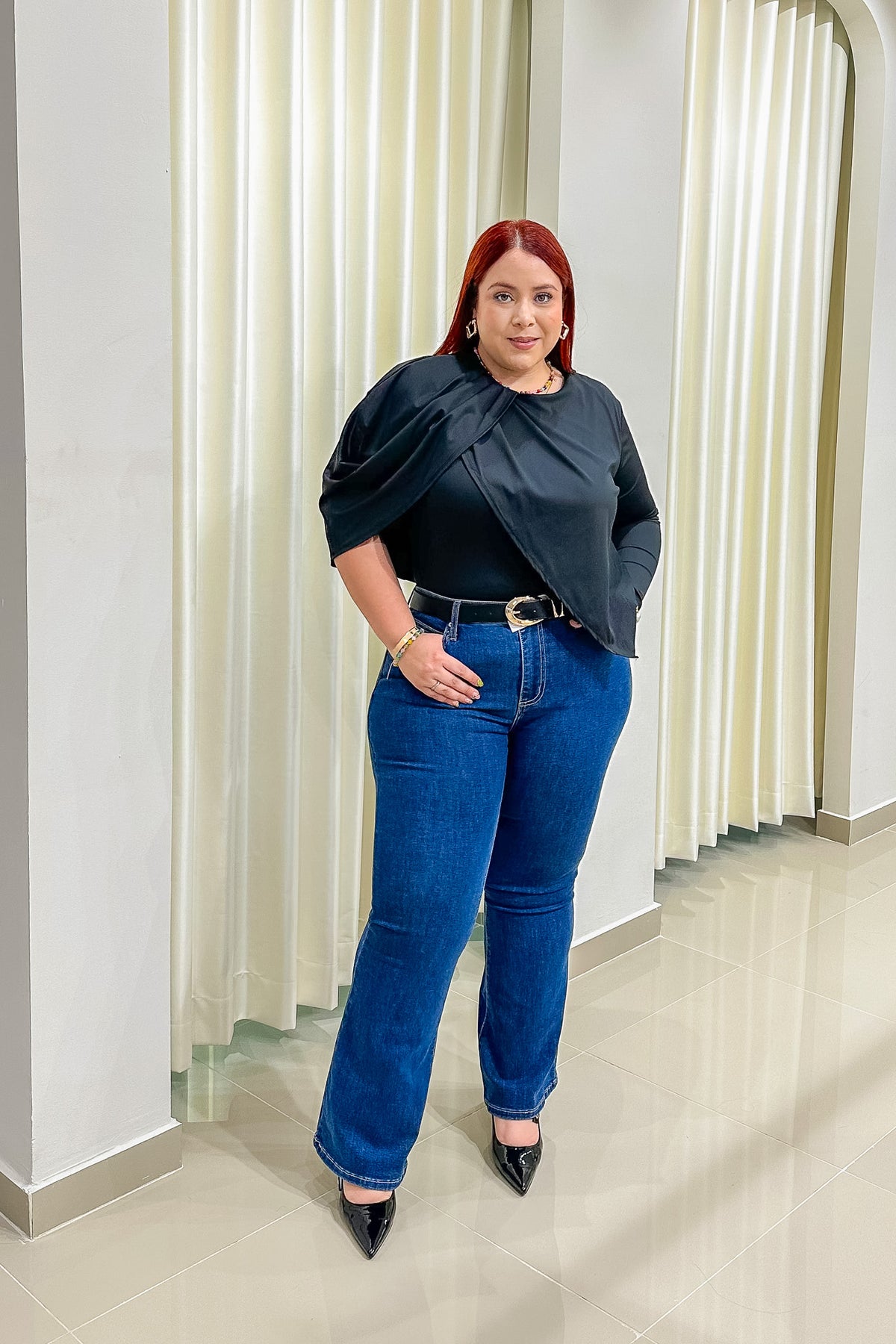 Jeans Flare Liso Curvy Oscuro