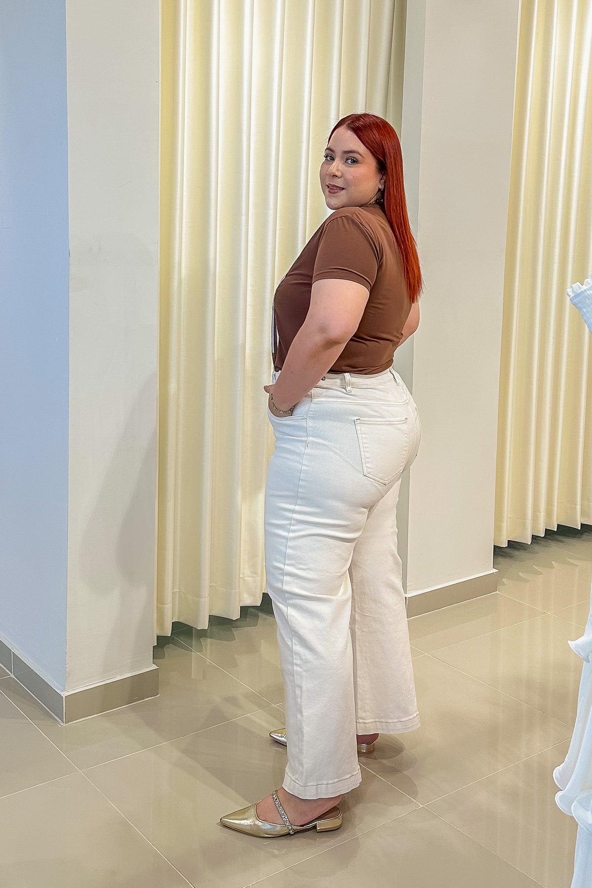 Jeans Curvy High Rise Crop Wide Leg Ivory