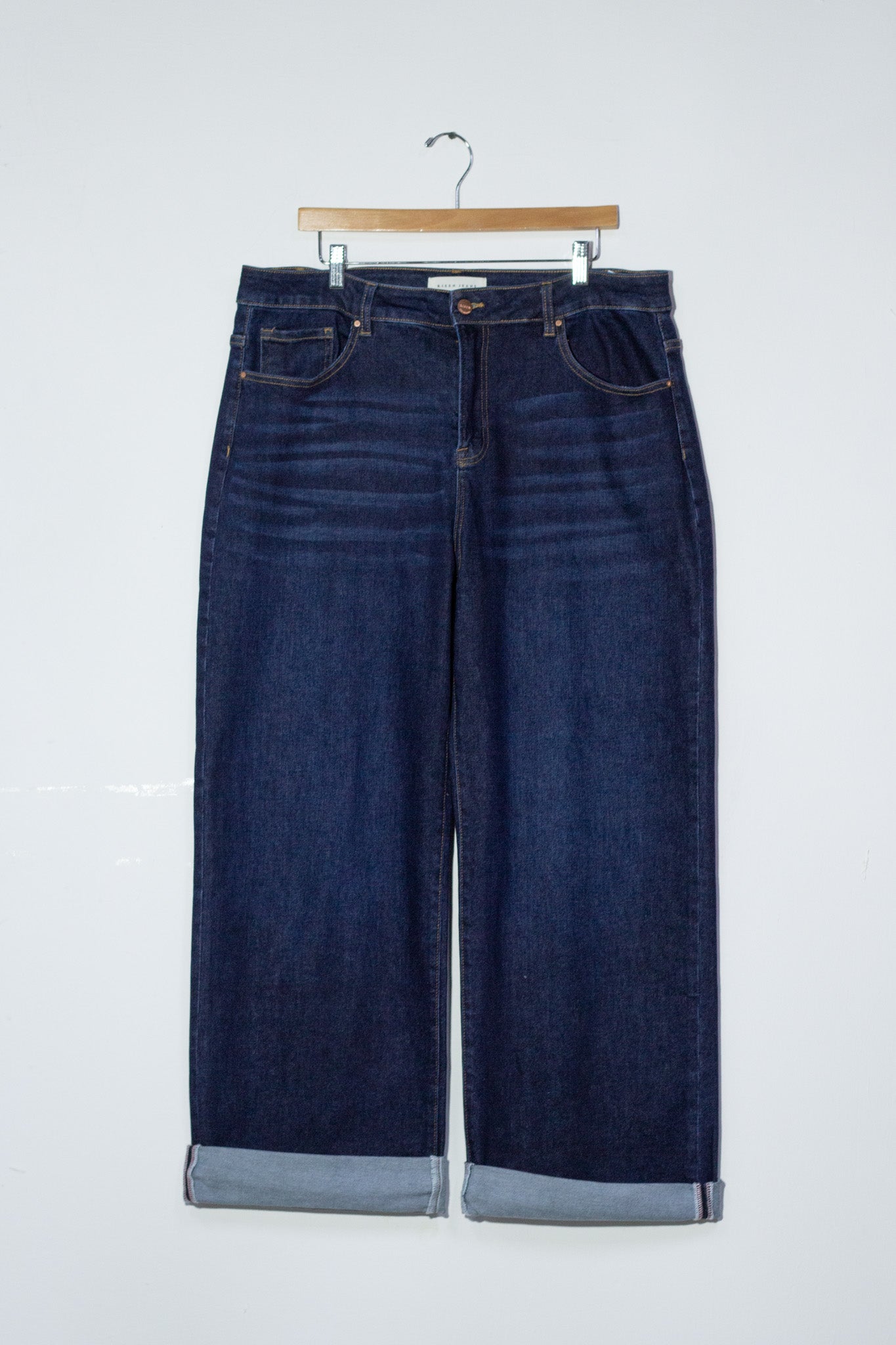 Jeans recto crop c/dobles osc