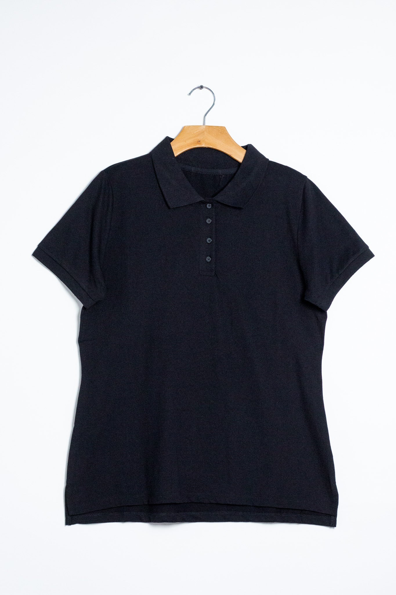 Blusa Curvy Tipo Polo Básica Negra - frente