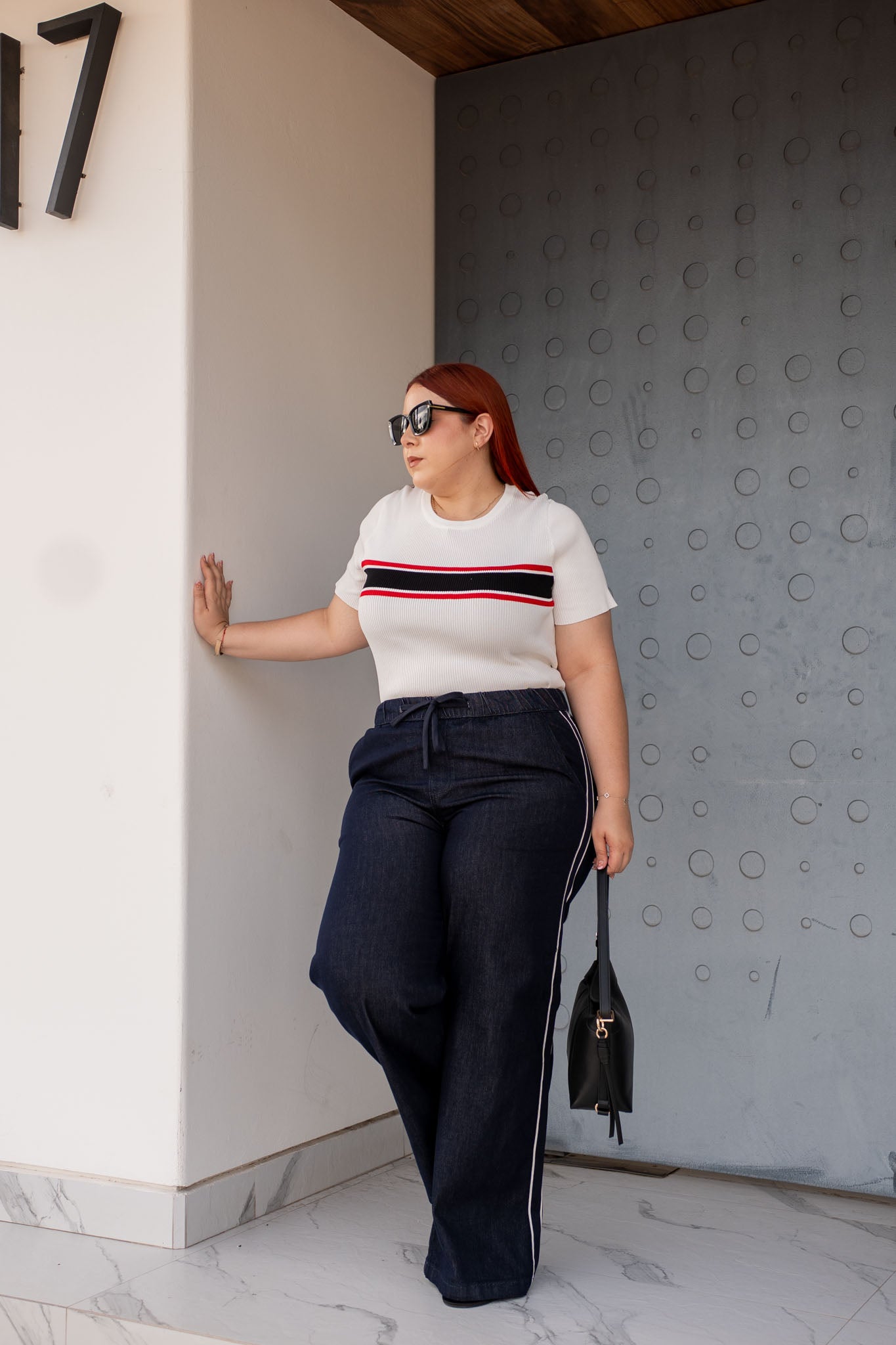 Blusa Canalada con Líneas Curvy Blanca