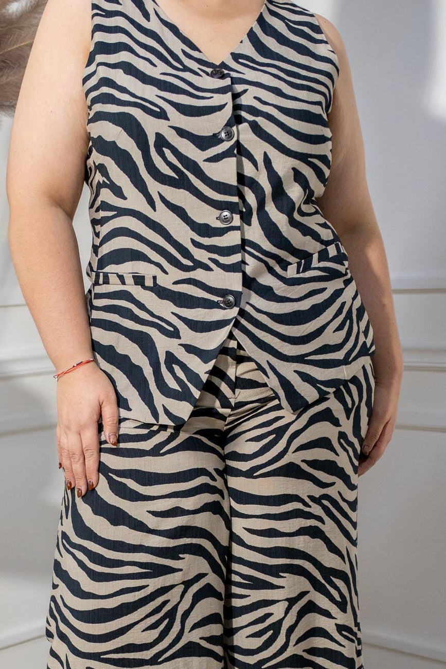 Set Curvy Chaleco y Pantalón Cebra Gris