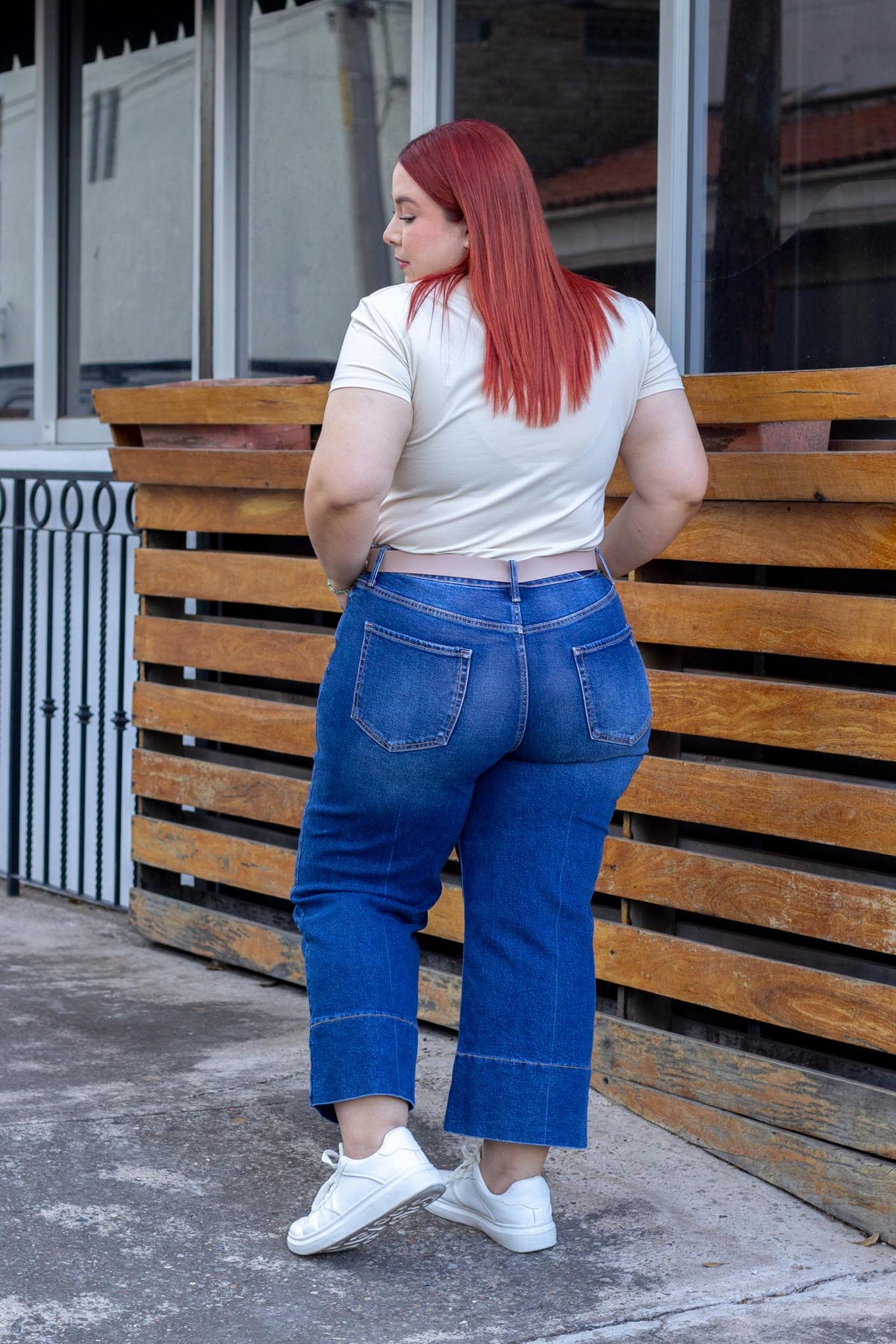 Jeans Crop Liso Curvy Oscuro