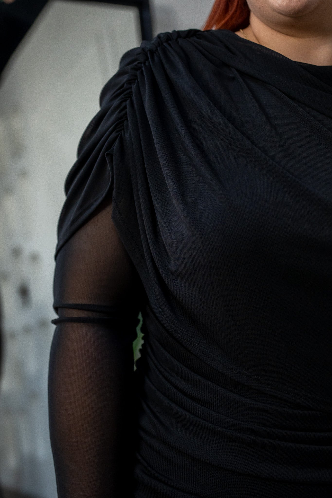 Blusa Mesh con Capas Curvy Negro