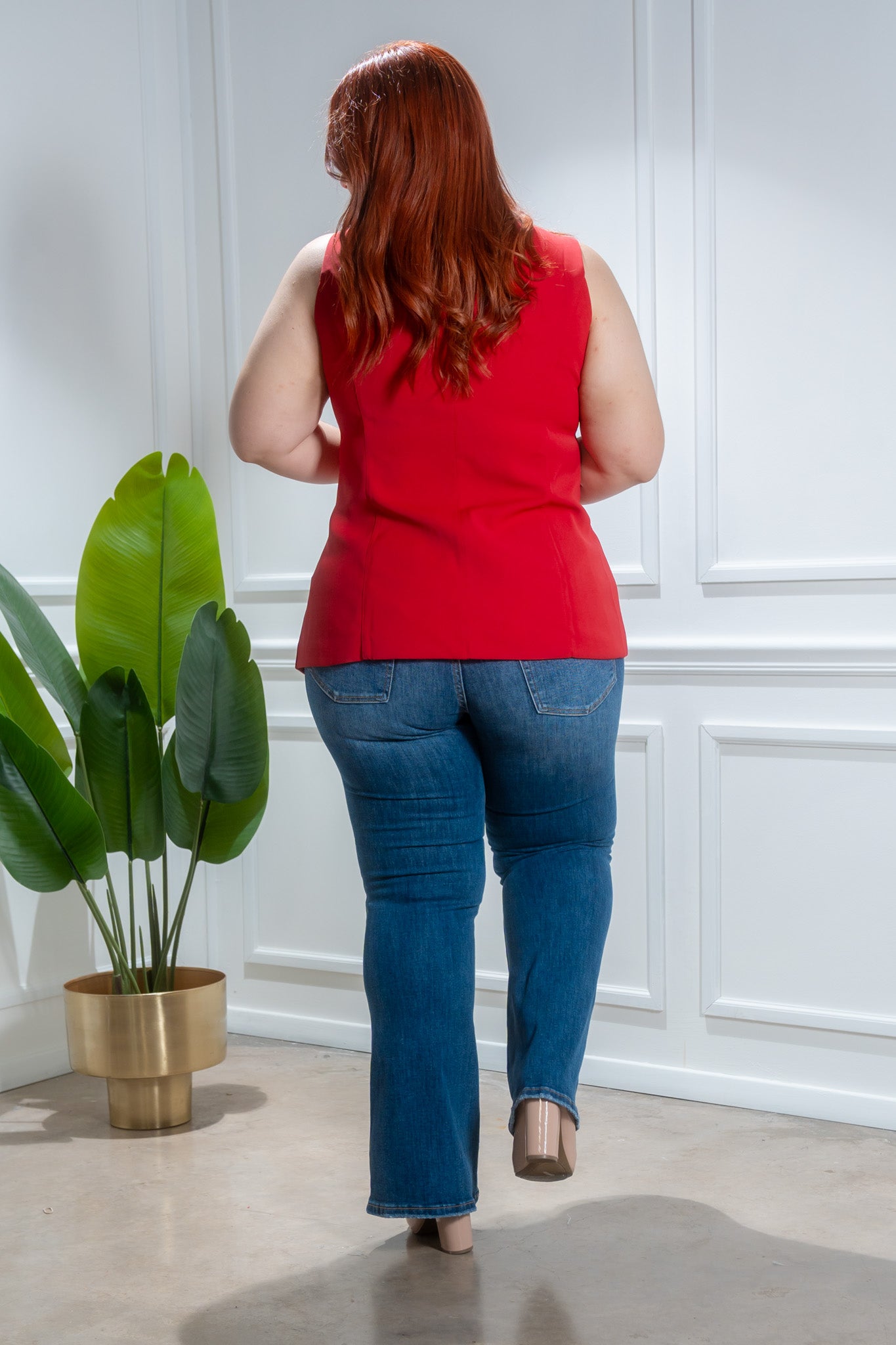 Chaleco liso con botones rojo