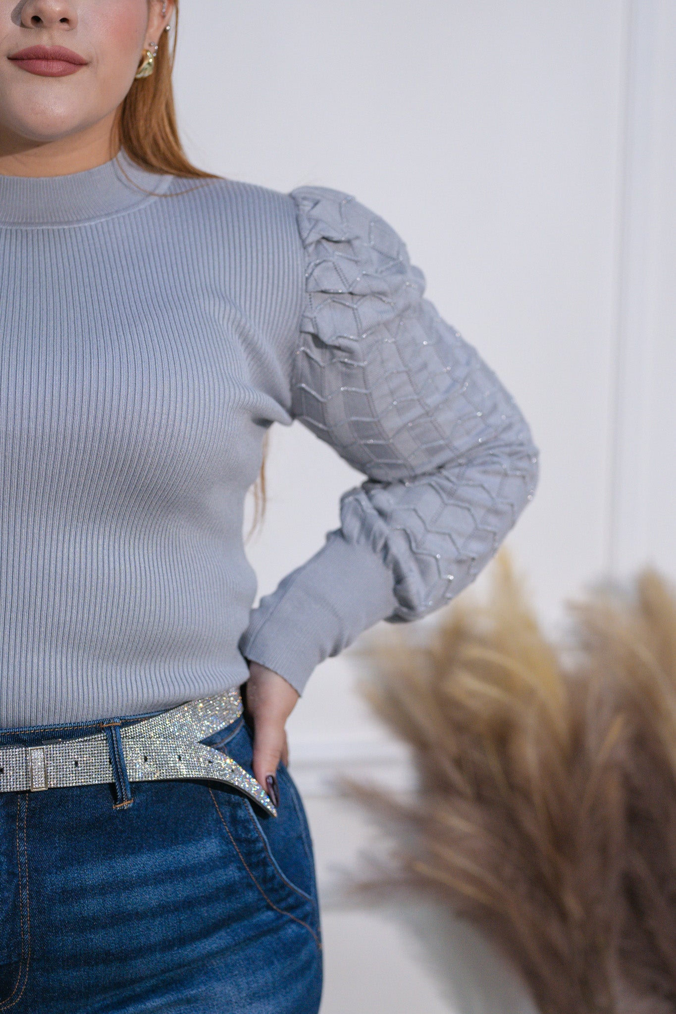 Suéter manga abullonada gris