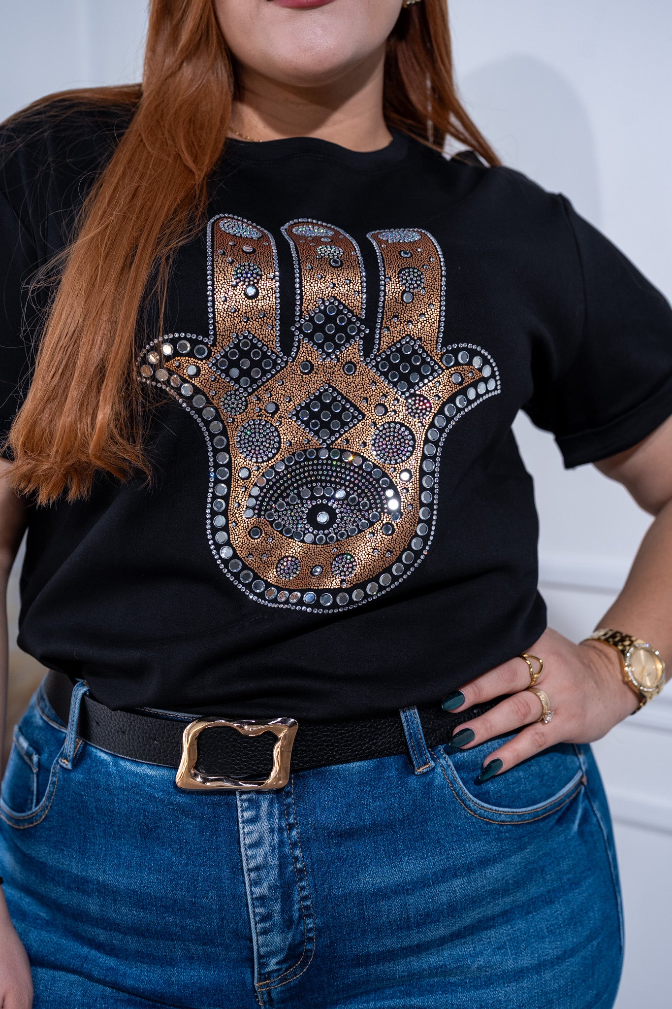 Playera mano piedras neg