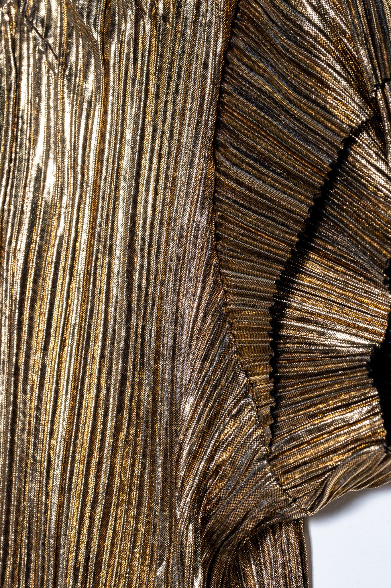 Blusa textura dorada