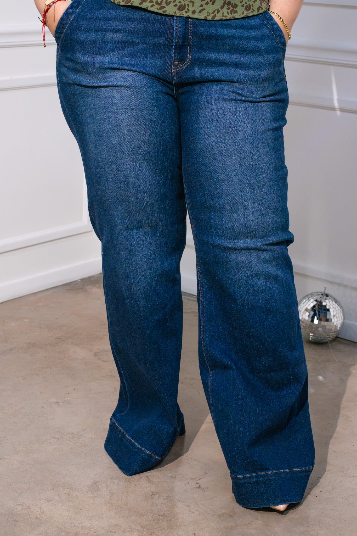 Jeans campana dobladillo ancho