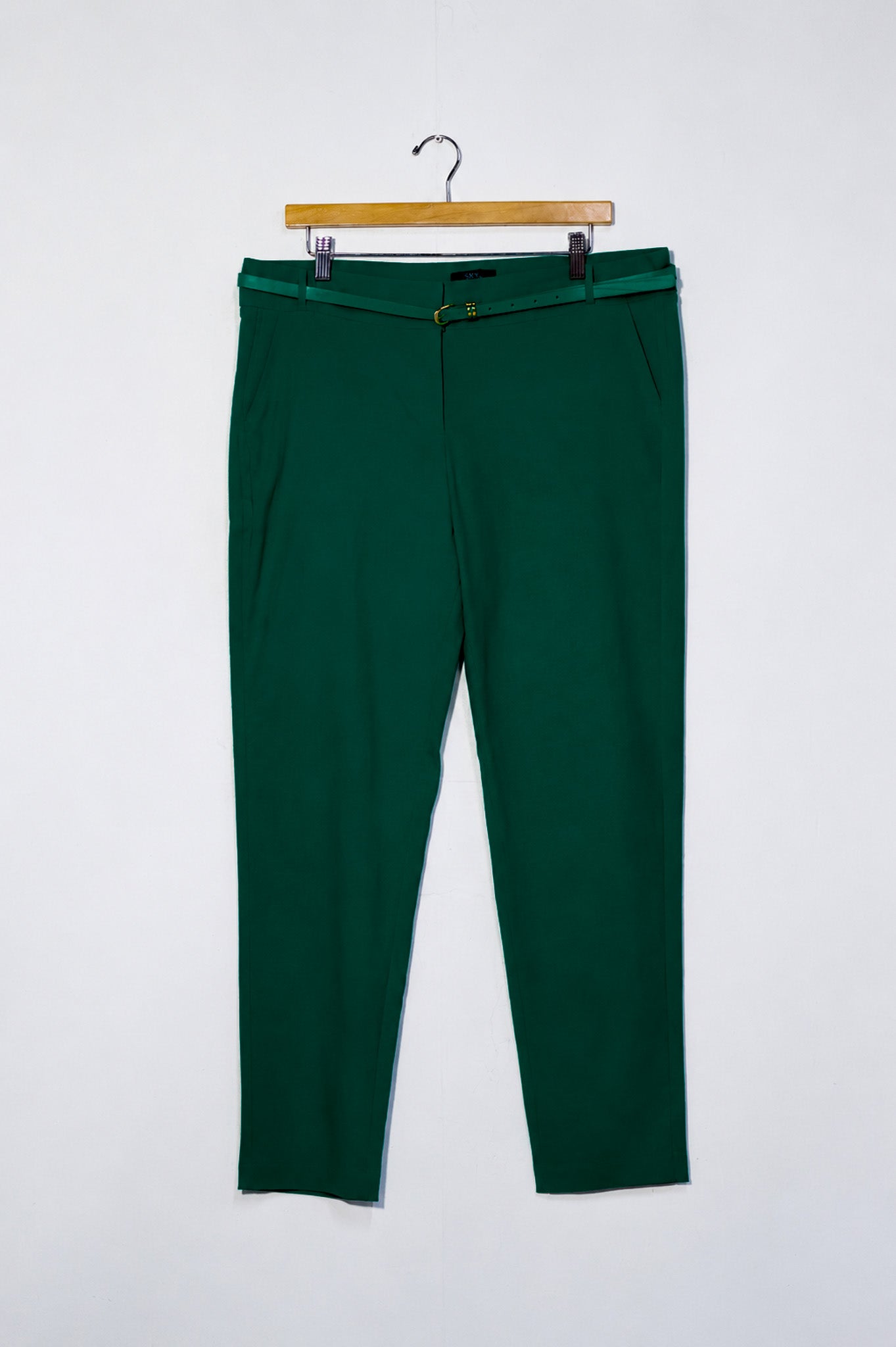 Pantalón Curvy Vestir verde con Cinto Fino Realza Glúteos