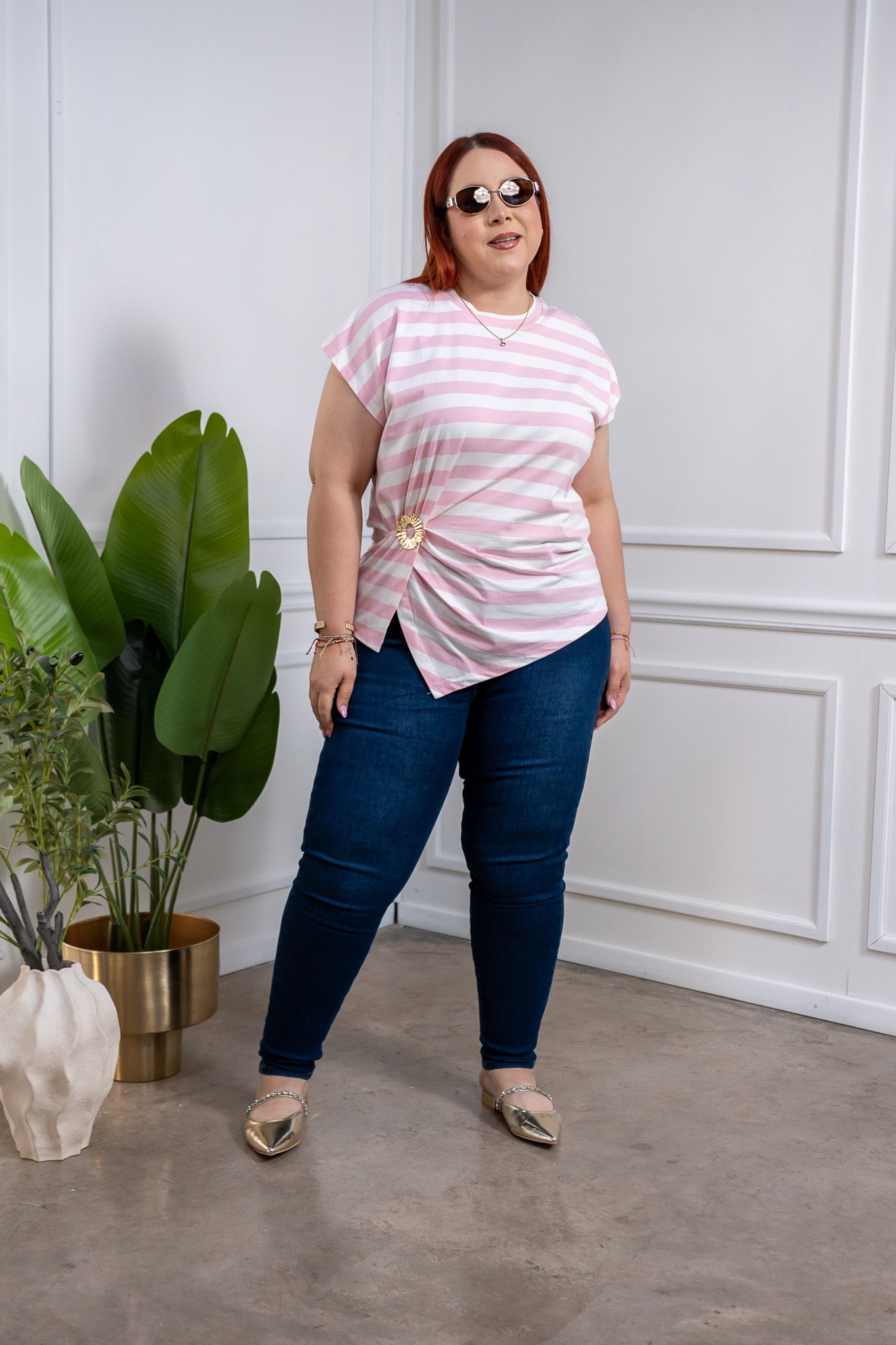 Blusa raya c/aplicación rosa