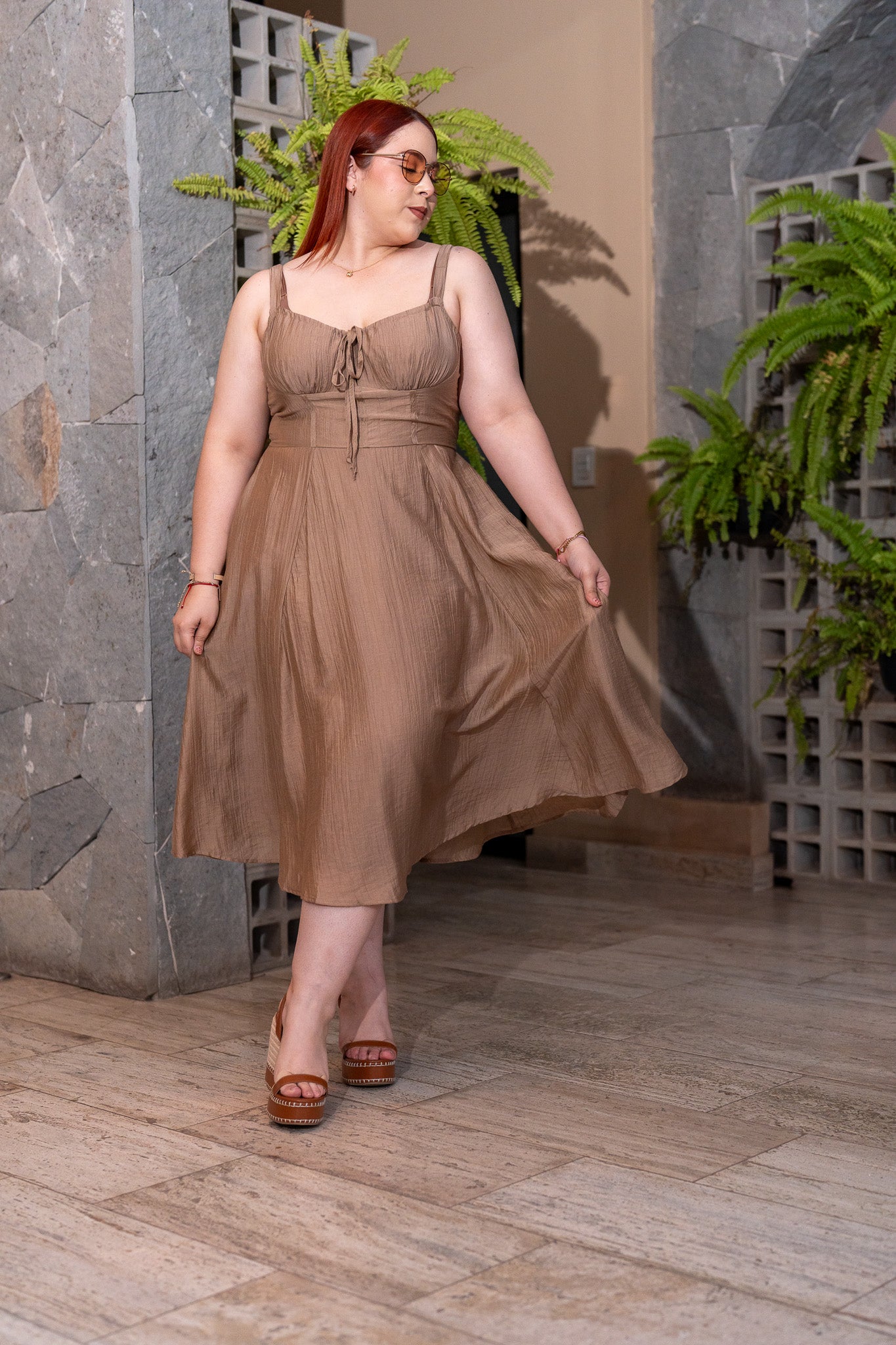 Vestido textura c/resorte cafe