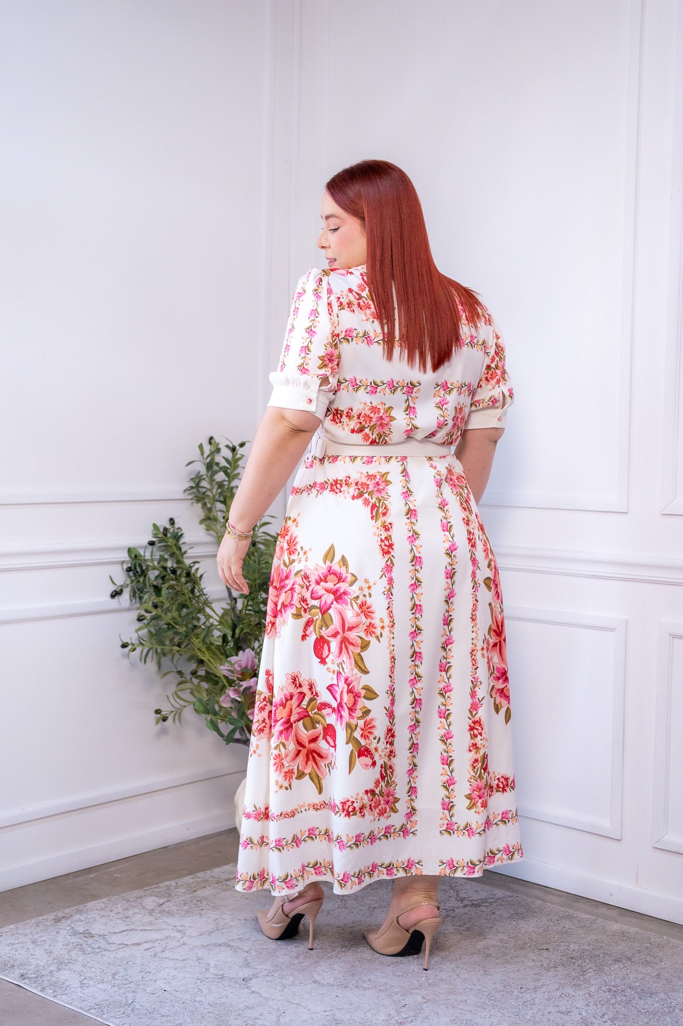 Maxi vestido camisero floral beige