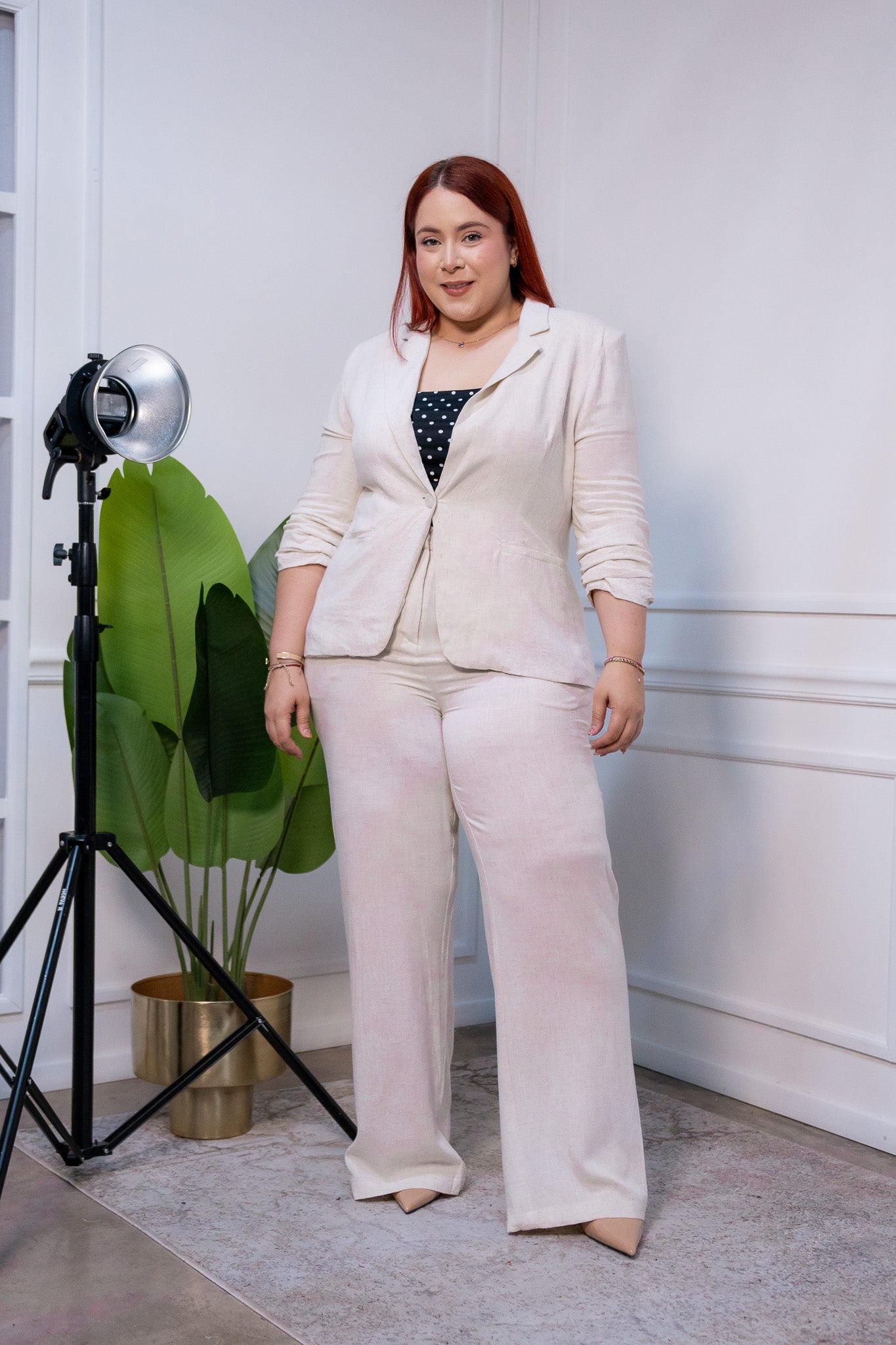 Conjunto Curvy Blazer y Pantalón Lino Minimalista Elegante