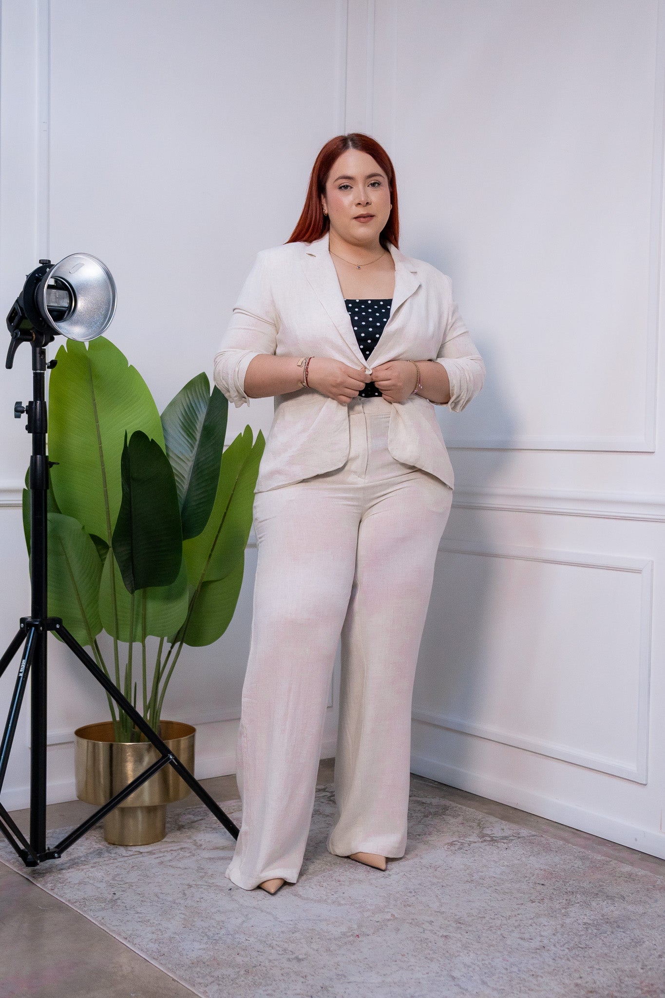 Conjunto Curvy Blazer y Pantalón Lino Minimalista Elegante