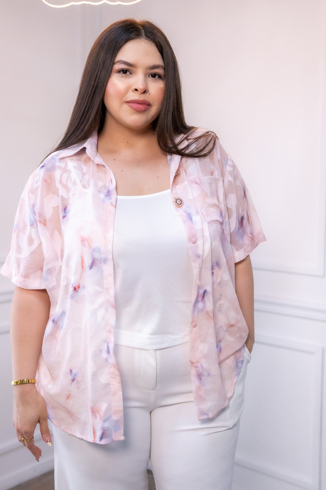 Camisa Curvy Estampada Floral Rosa Manga al Codo Favorecedora