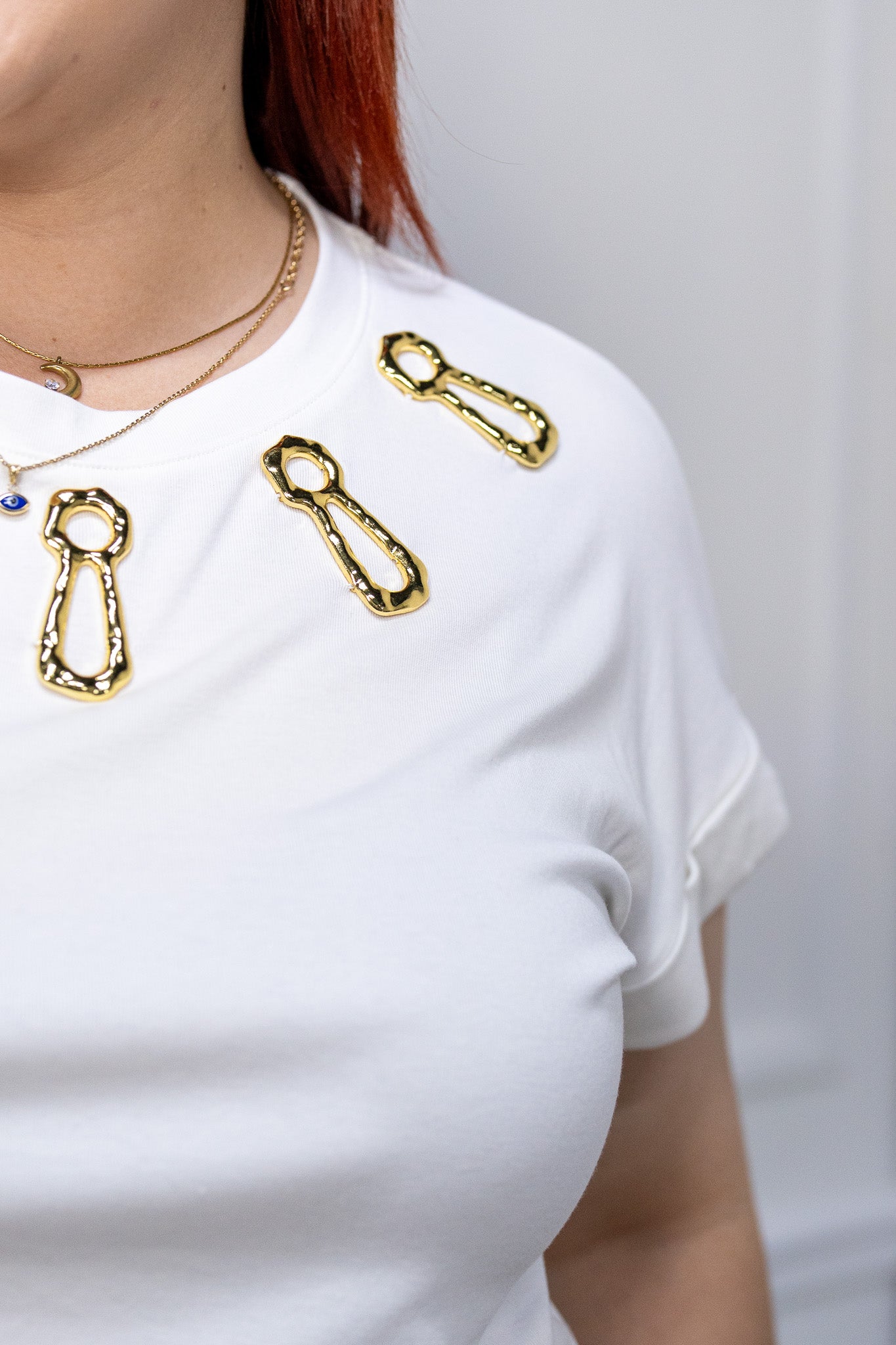 Blusa Curvy Básica Algodón Stretch Detalle Hebilla Dorada