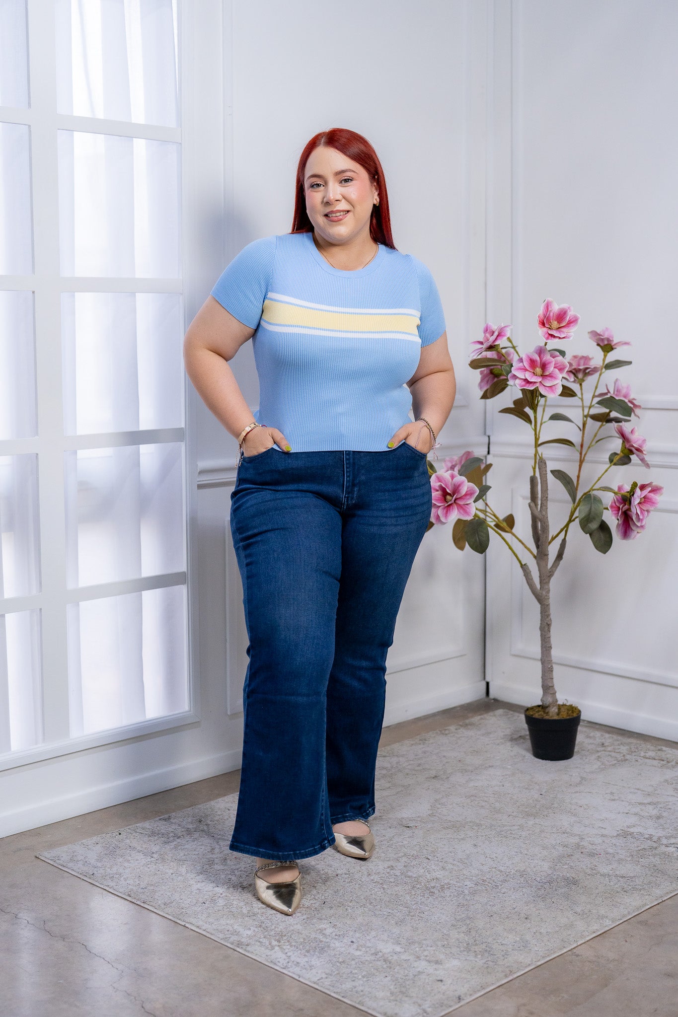Blusa Curvy de Punto Acanalado (Rib) Azul con Franja amarilla