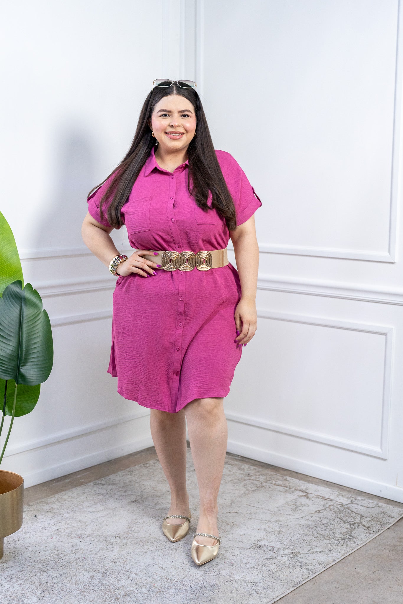 Vestido Camisero Curvy Fucsia de Manga Corta con Bolsillos