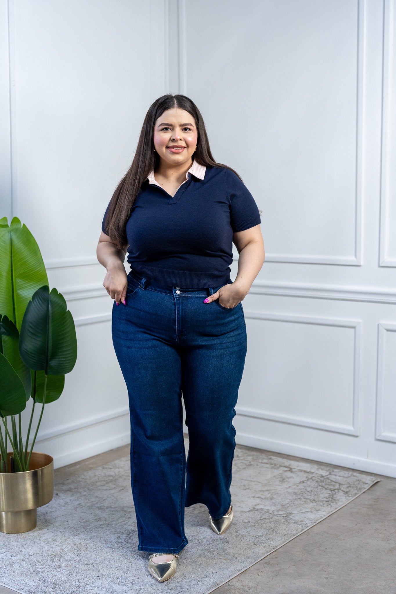 Blusa Curvy Acanalada Azul Marino con Cuello Camisero