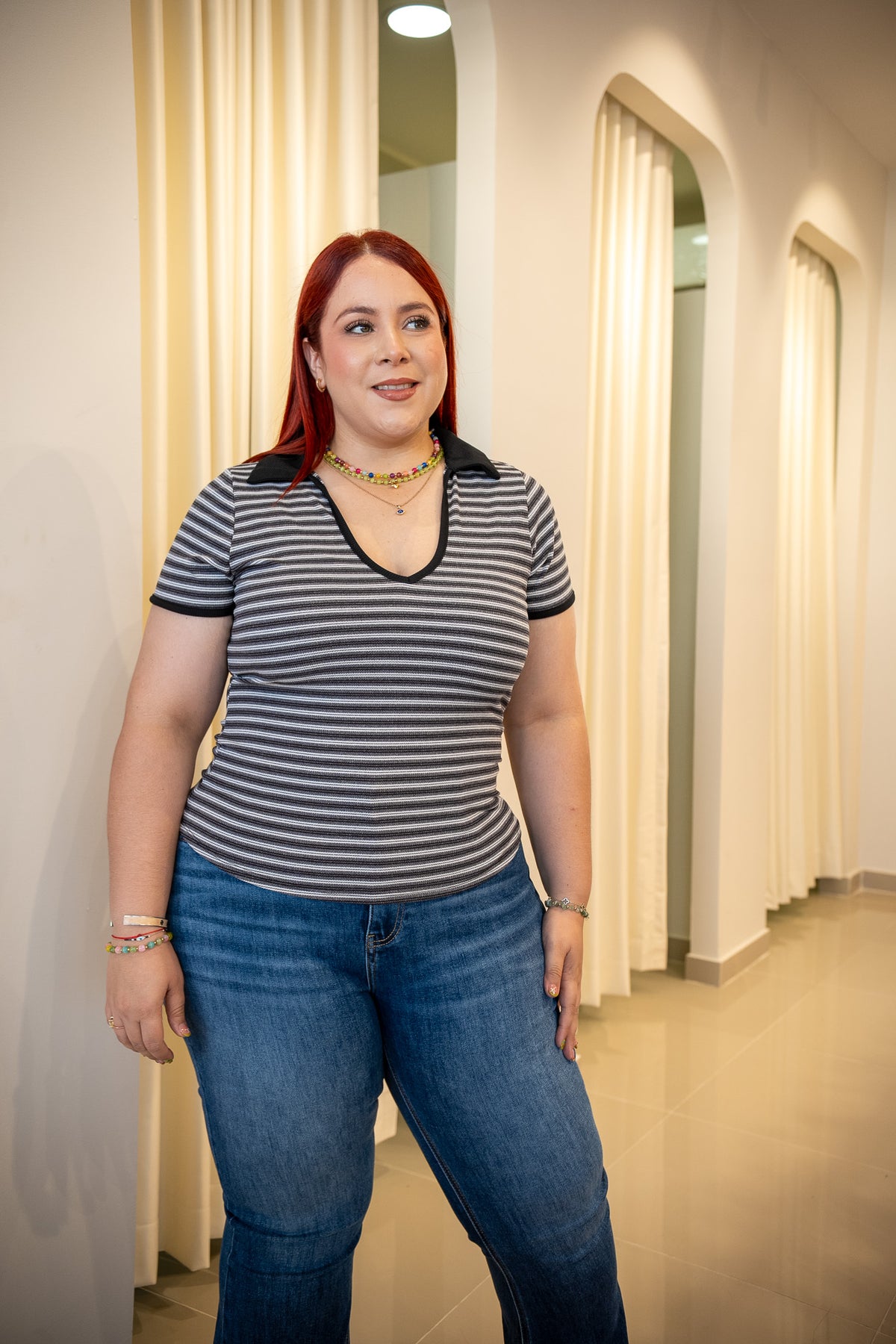 Blusa cuello V rayada
