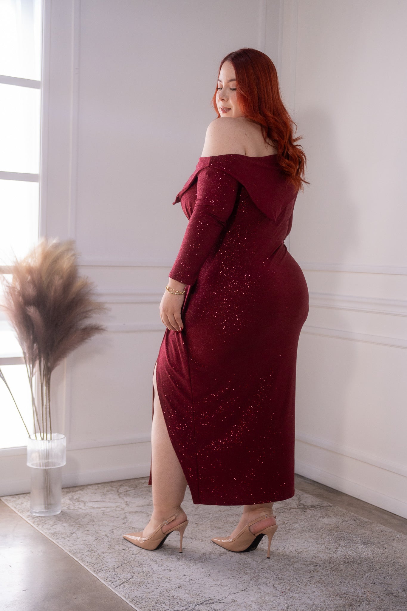 Vestido glitter cruzado tinto