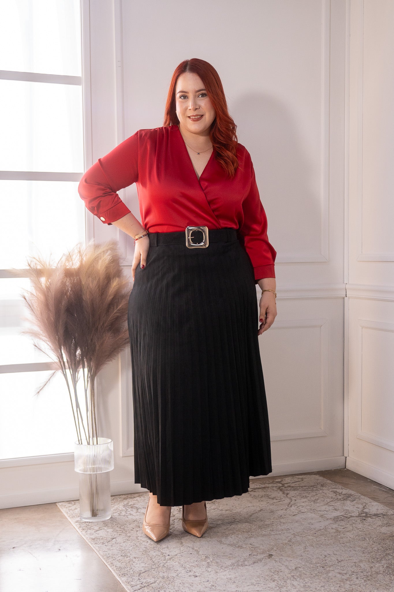 FALDA LARGA  PLISADA GAMUZA NEG