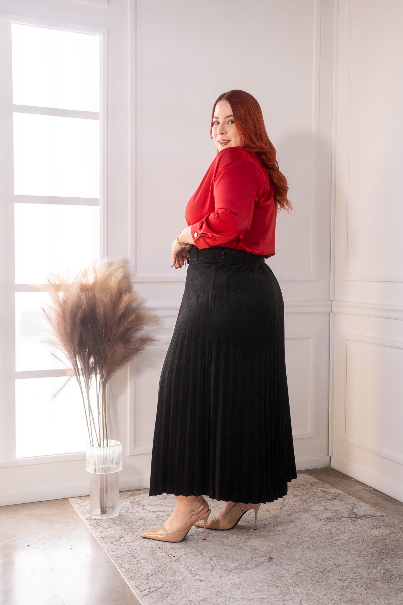 FALDA LARGA  PLISADA GAMUZA NEG