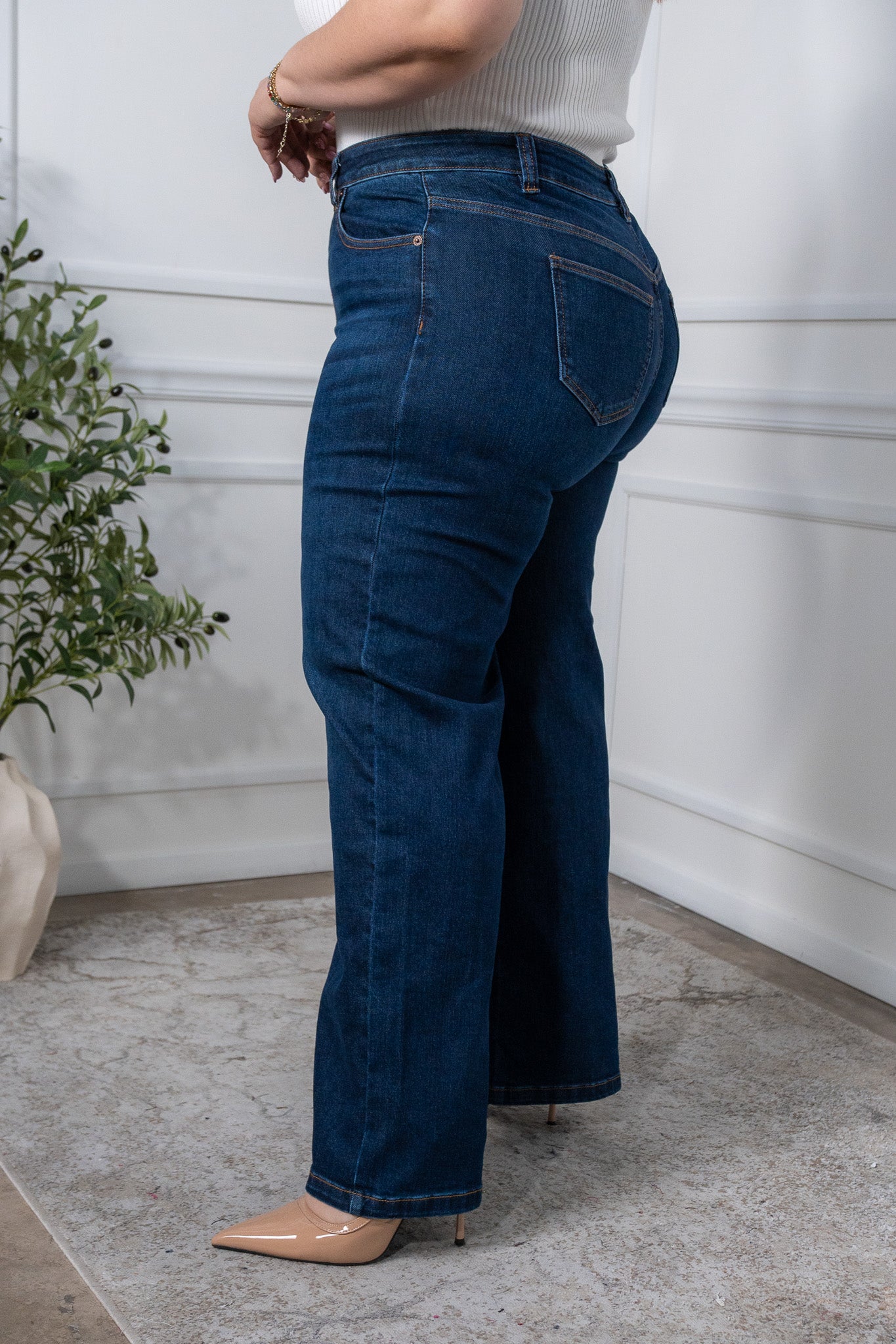 Dark plain straight jeans