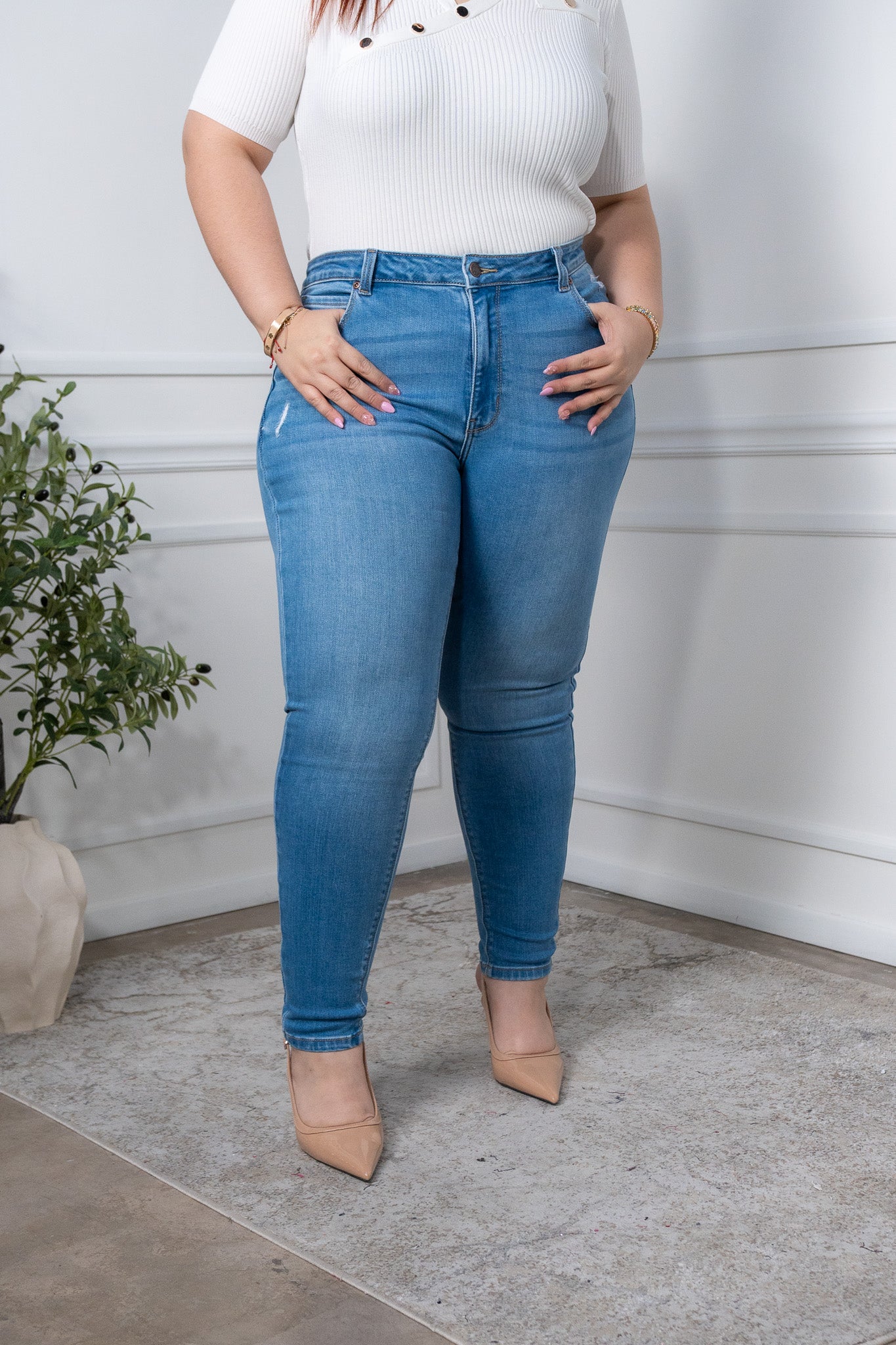 Skinny jeans, plain faded