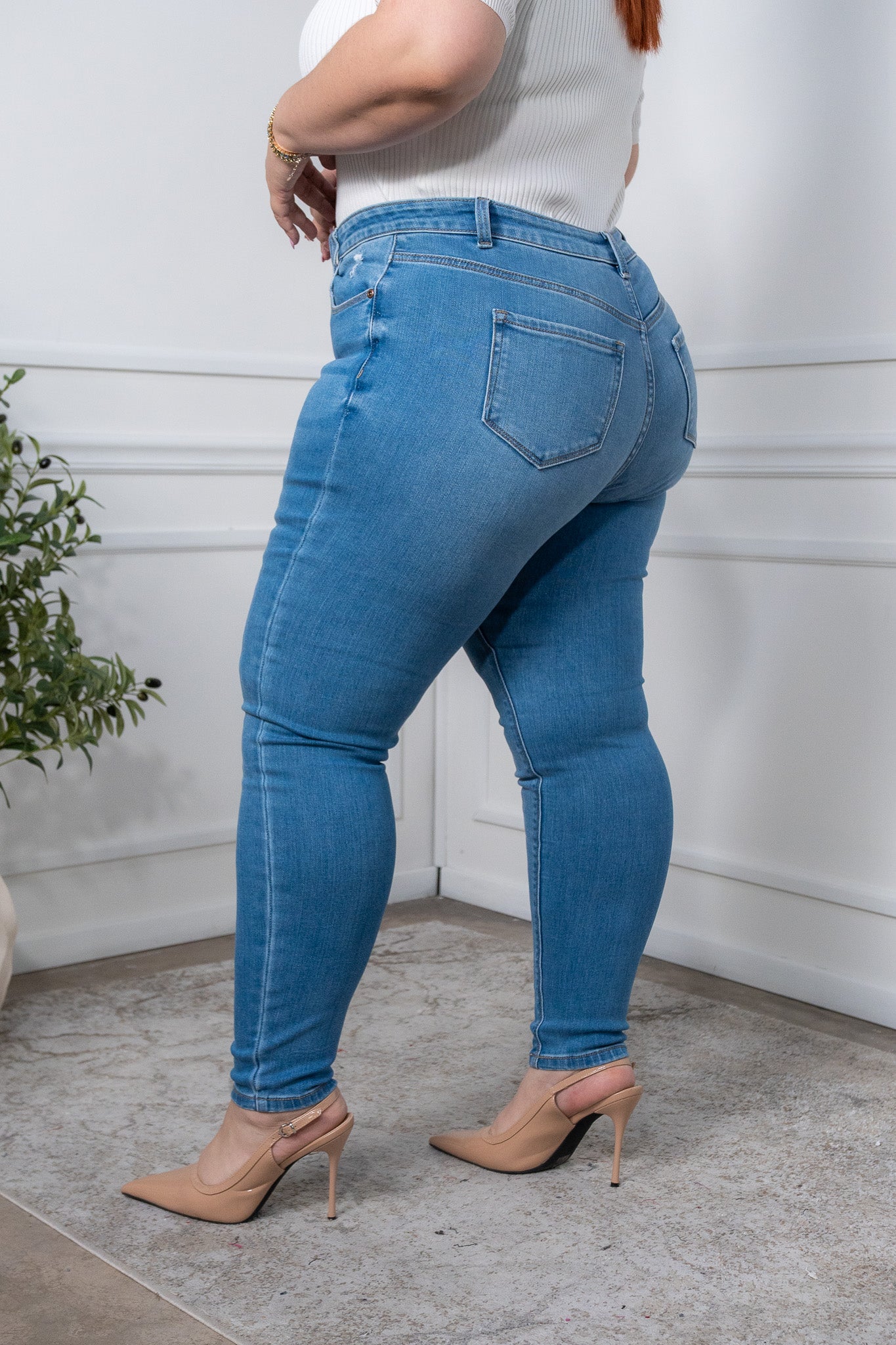 Skinny jeans, plain faded