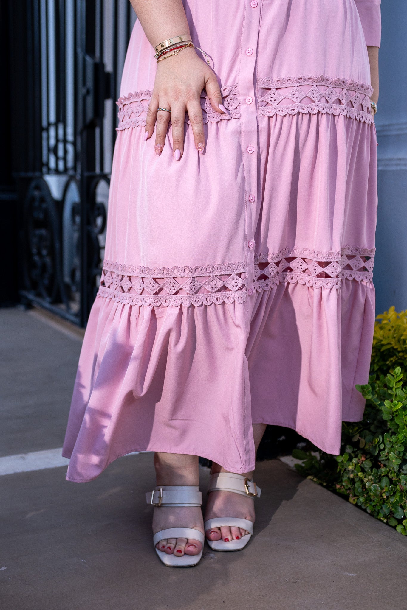 MAXI VESTIDO C/DETALLES ROSA