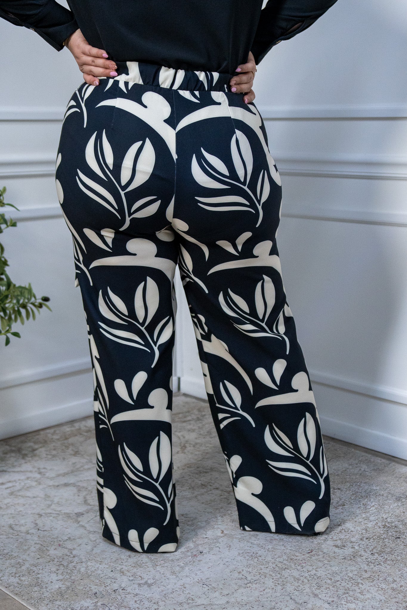 Pantalon tipo palazo c/cinto b&n