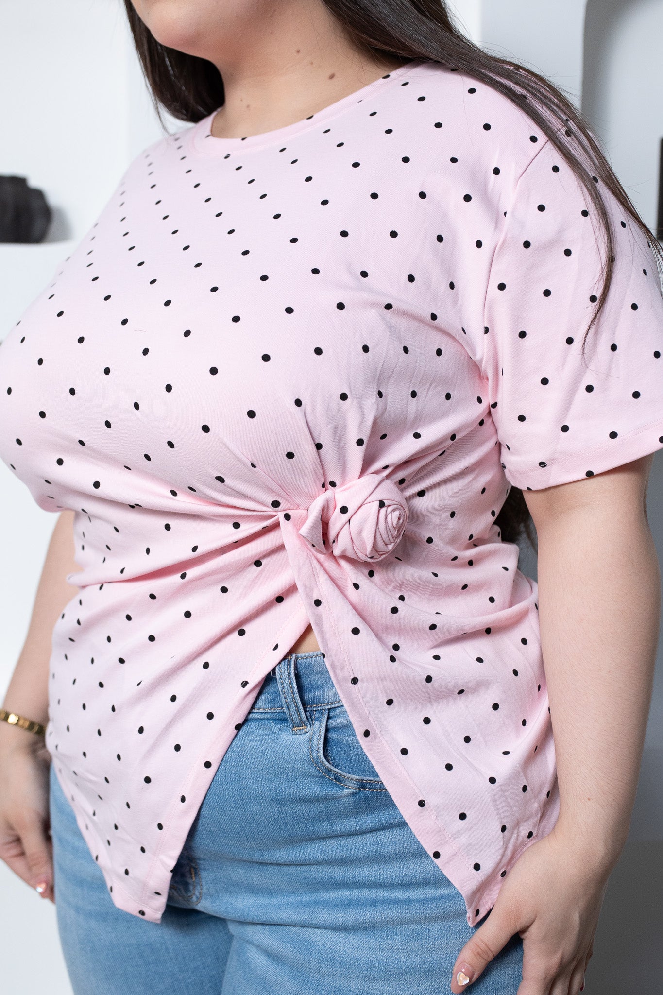 Blusa polka c/surcido rosa