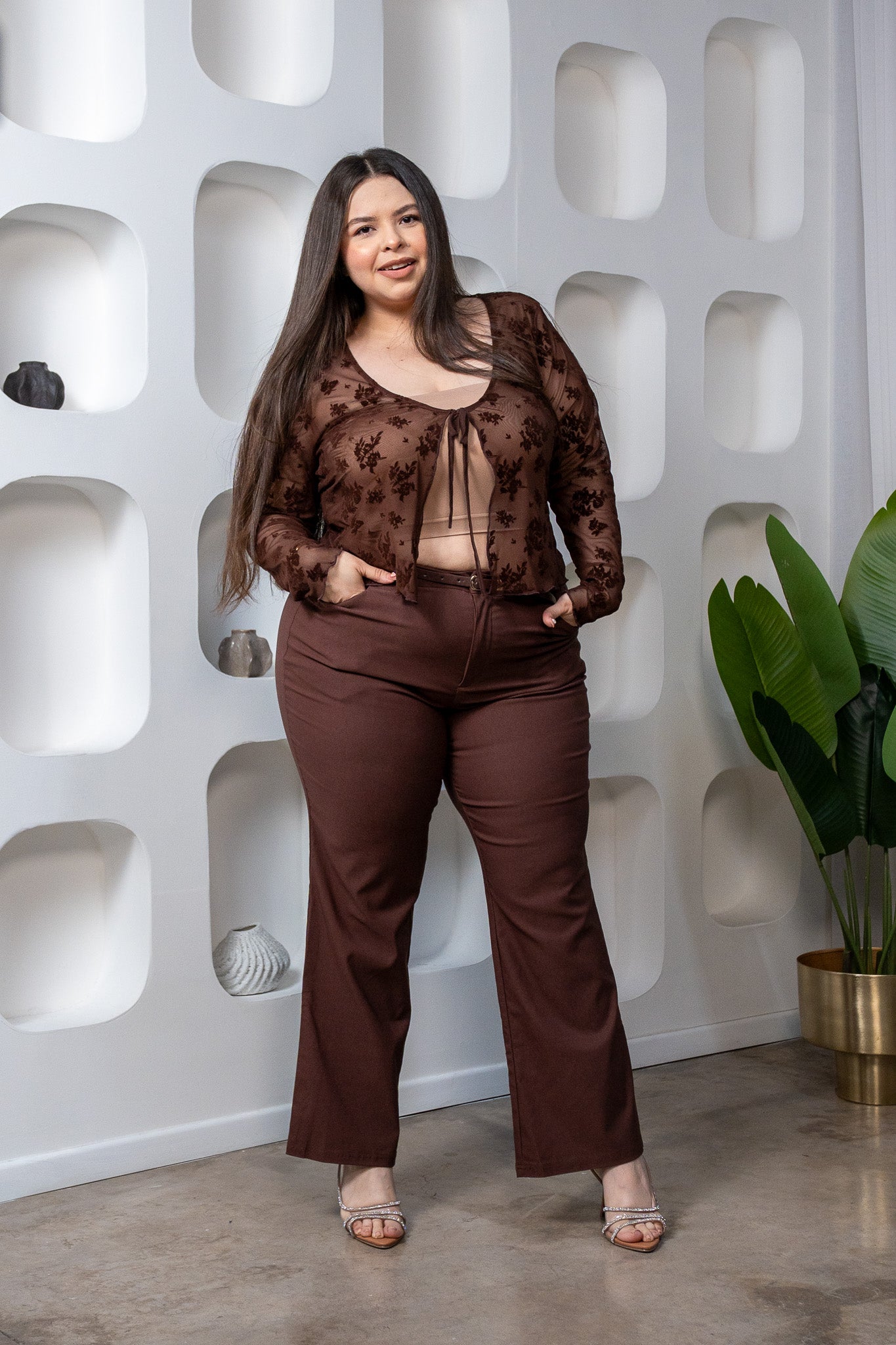 Blusa mesh c/flores cafe