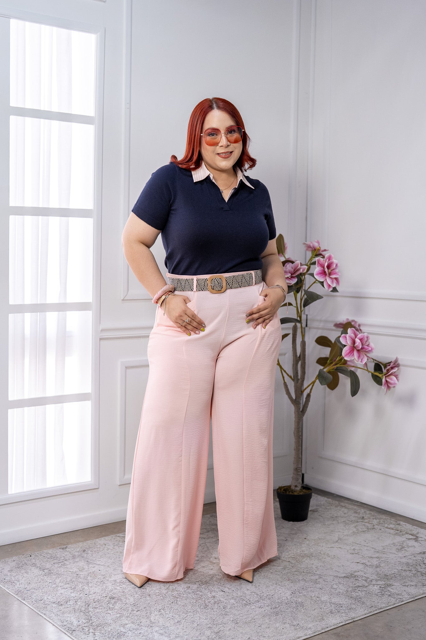 Pantalón Curvy Palazzo Rosa Pastel con Cinturón de Paja Incluido