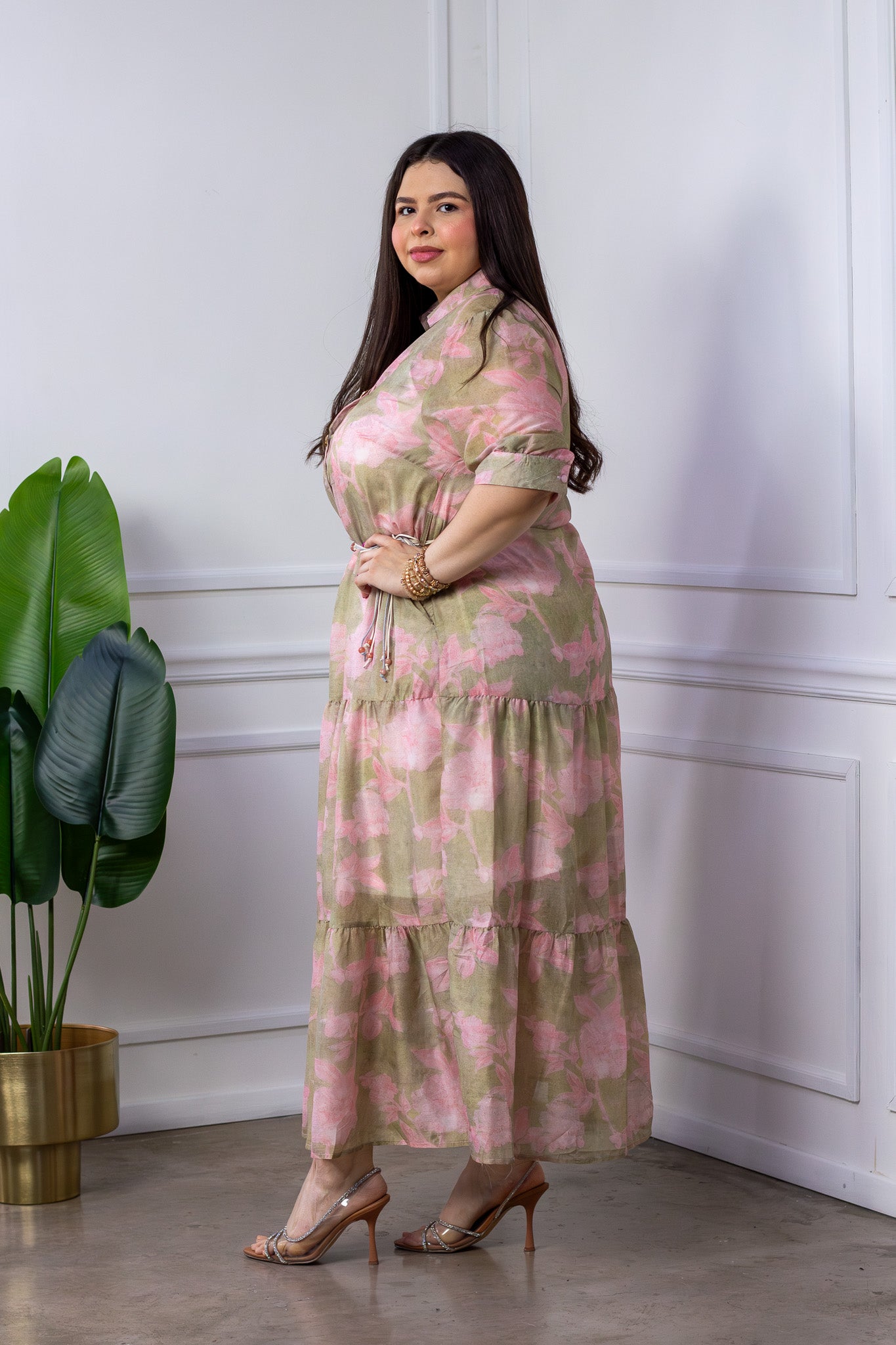 Maxi Vestido Curvy Camisero Floral Rosa Falda Escalonada