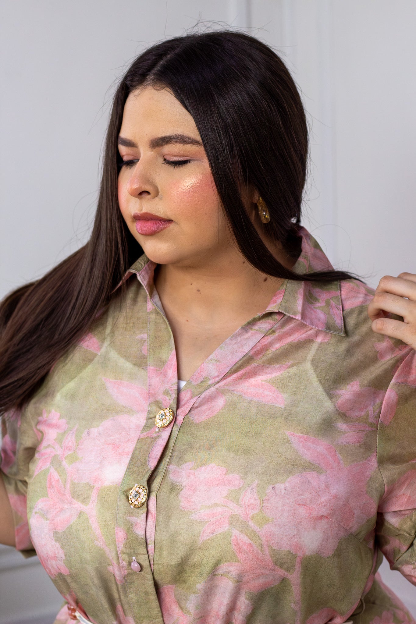 Maxi Vestido Curvy Camisero Floral Rosa Falda Escalonada