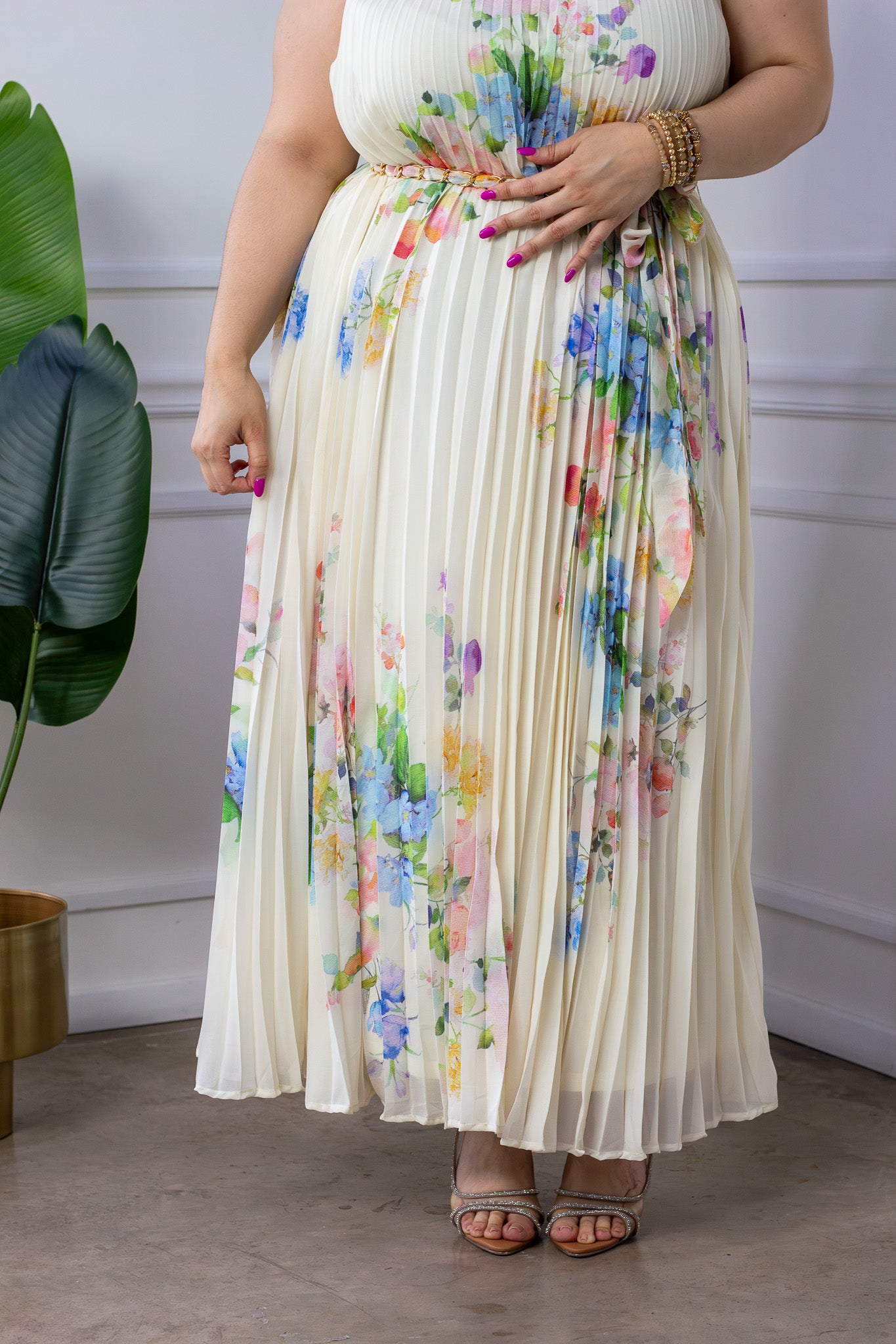 Maxi Vestido Curvy Halter Plisado Floral Acuarela Gala