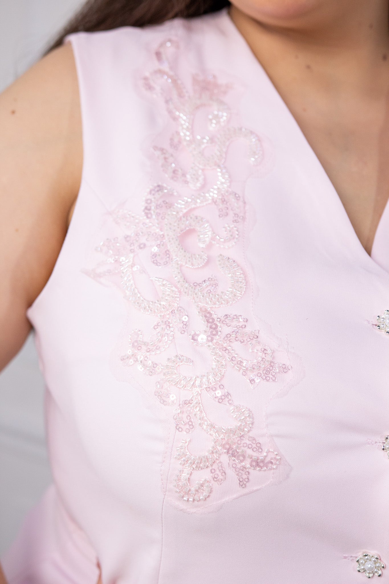 Chaleco Curvy Bordado Botones Sin Mangas Rosa