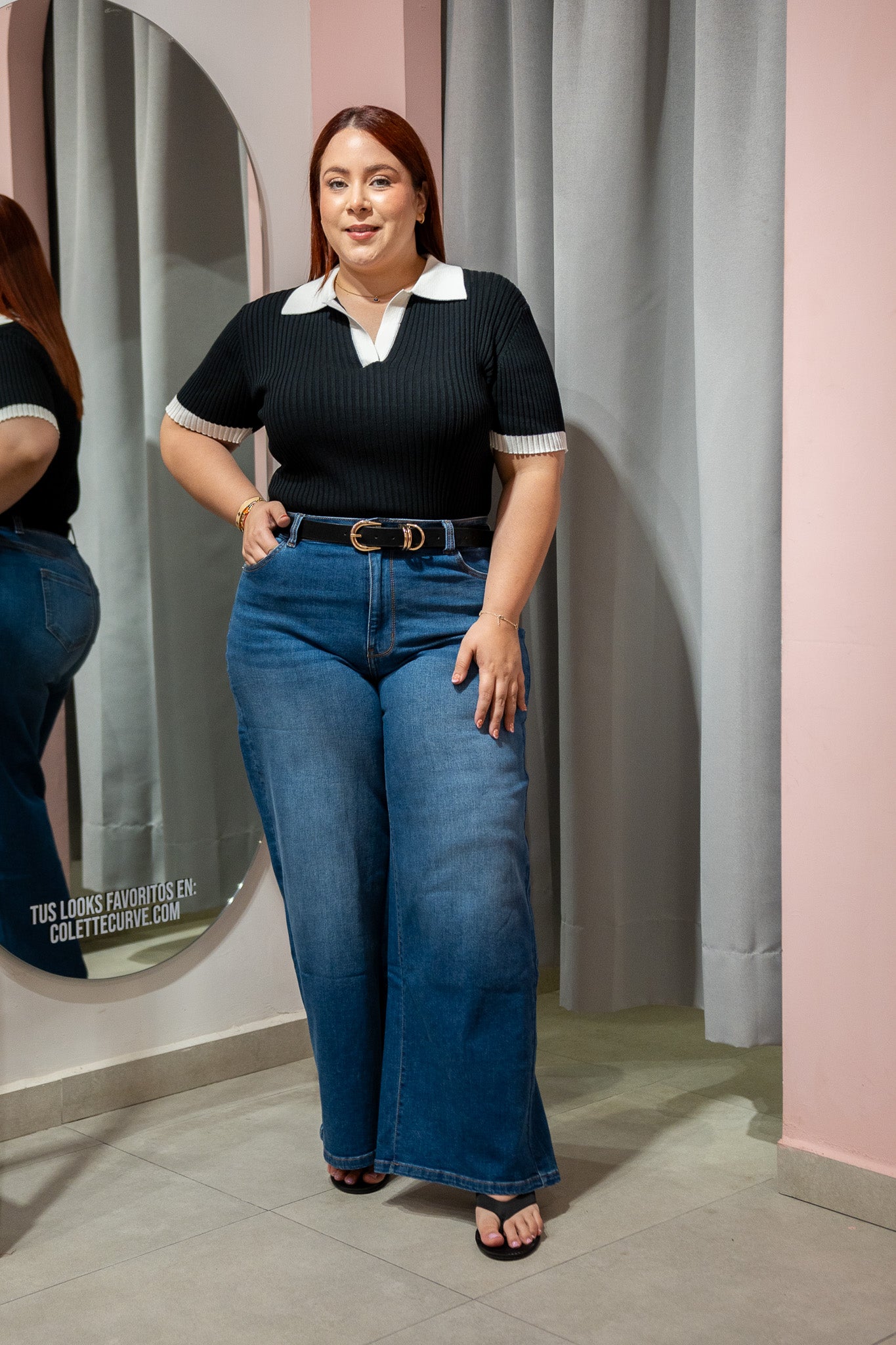 Blusa Polo Lisa con Cuello Curvy Negro