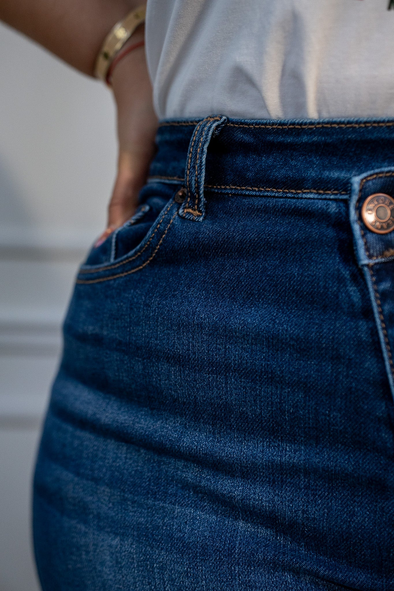 Jeans Curvy Recto Crossover Oscuro