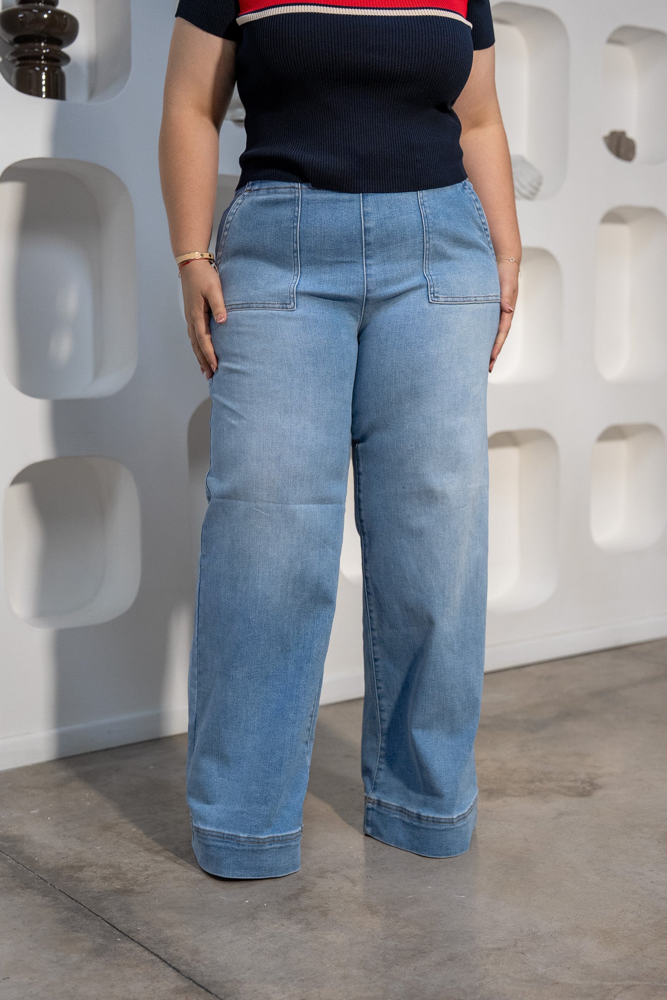 Jeans curvy high rise tiro alto azul claro talla extra 1X-3X, vista principal