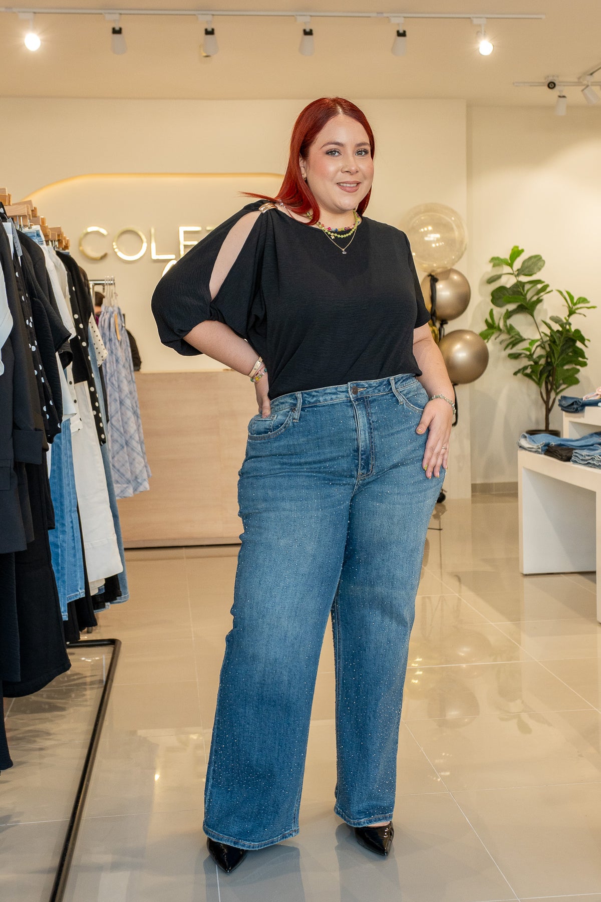 Blusa Curvy Manga Abierta Detalle Fluida Negro