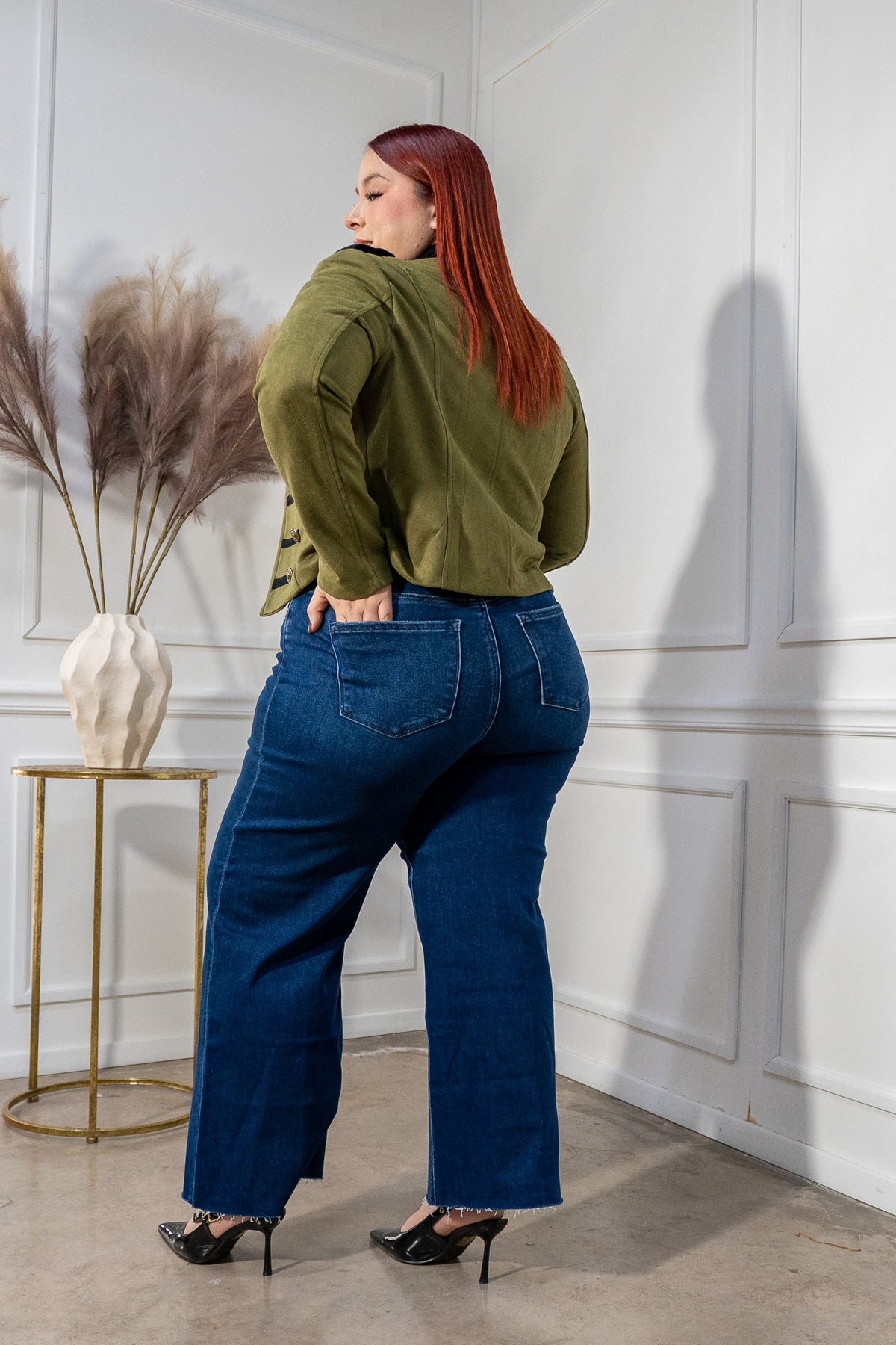 Jeans Wide Leg Crop Liso Curvy Oscuro Algodón