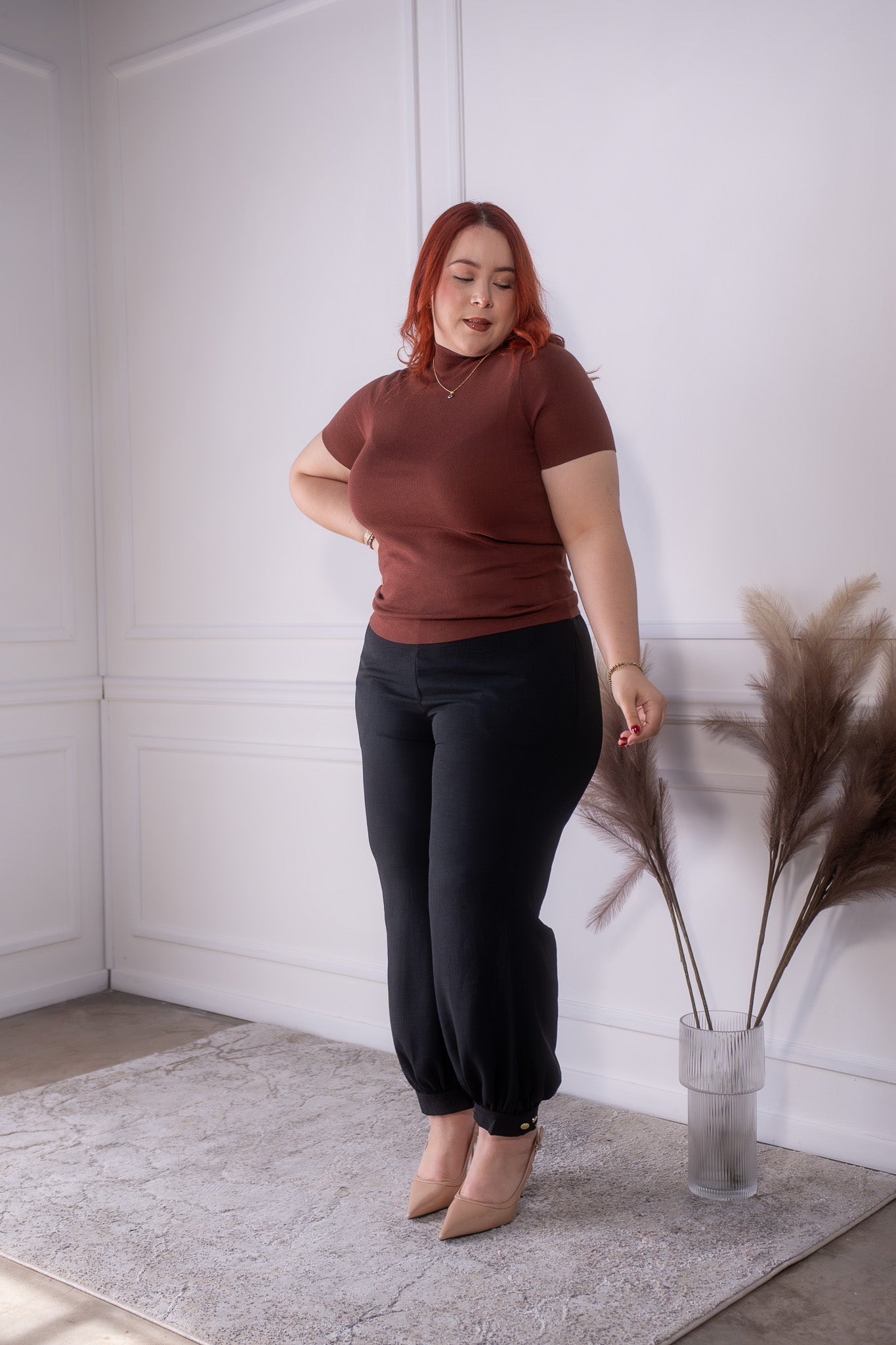 Blusa basica acanalada cafe