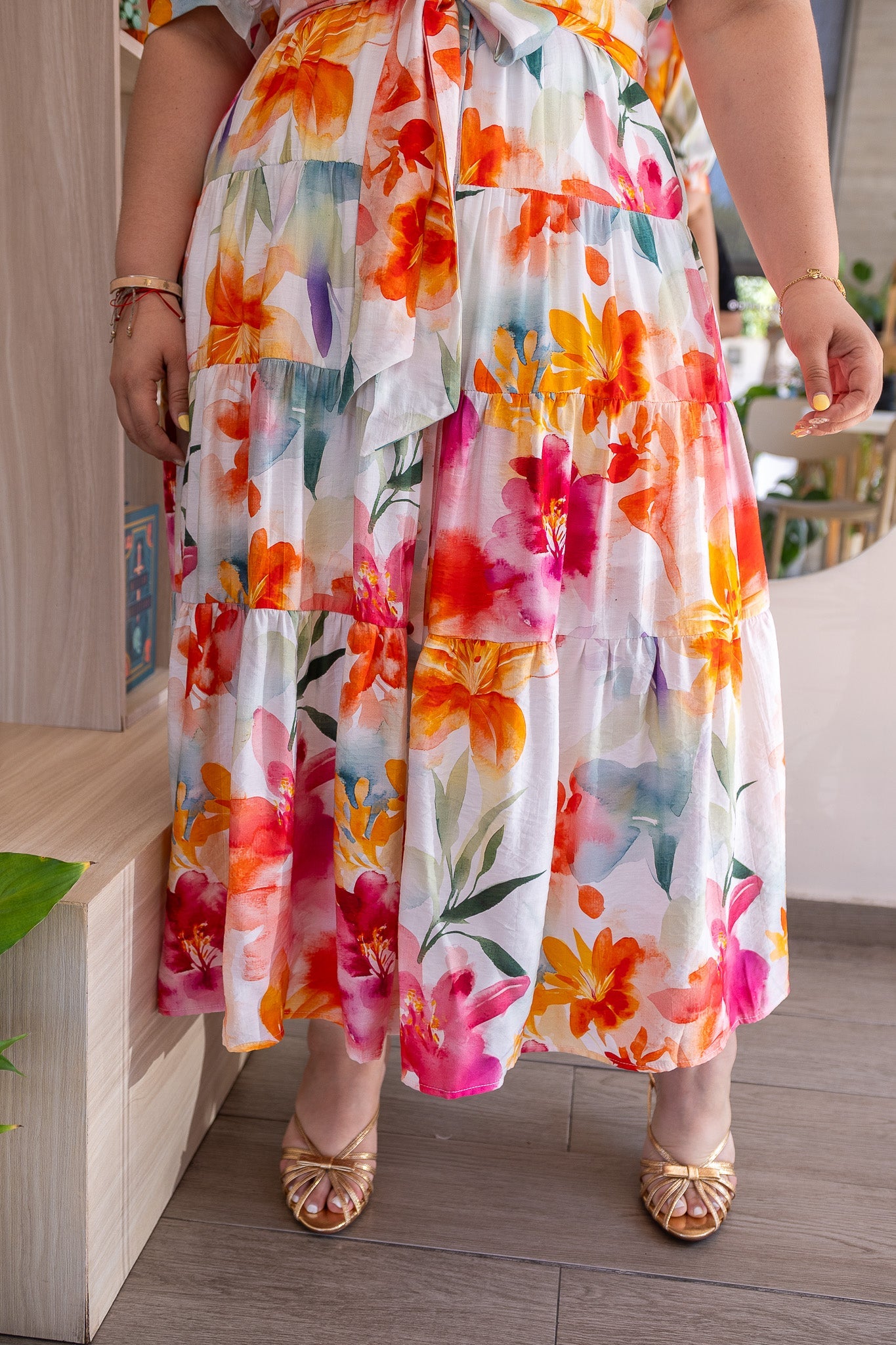 Vestido Midi Camisero Curvy Floral Acuarela Tropical Blanco
