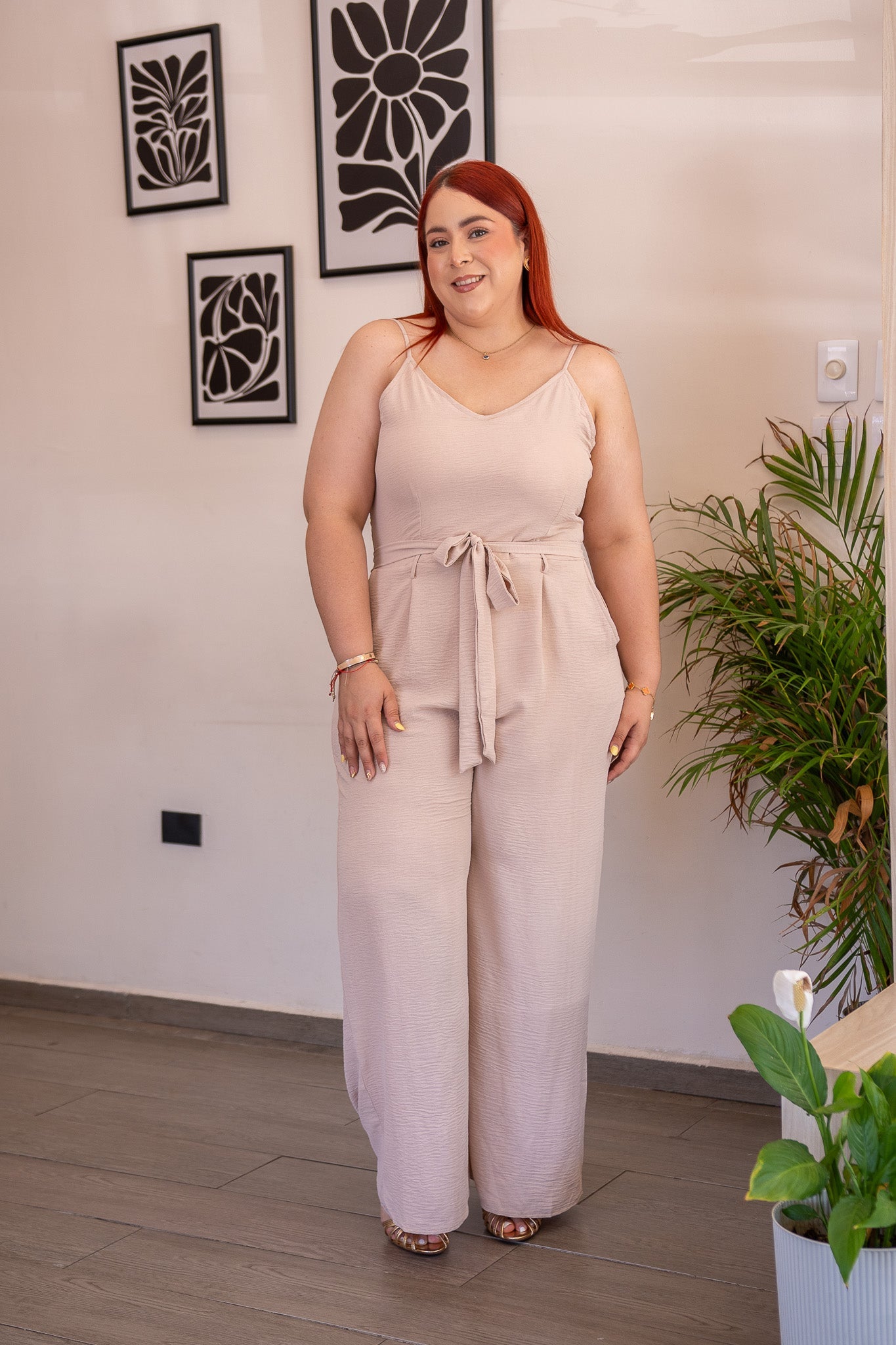 Top Curvy Camisola Licra Tirantes Finos Escote V Nude Beige