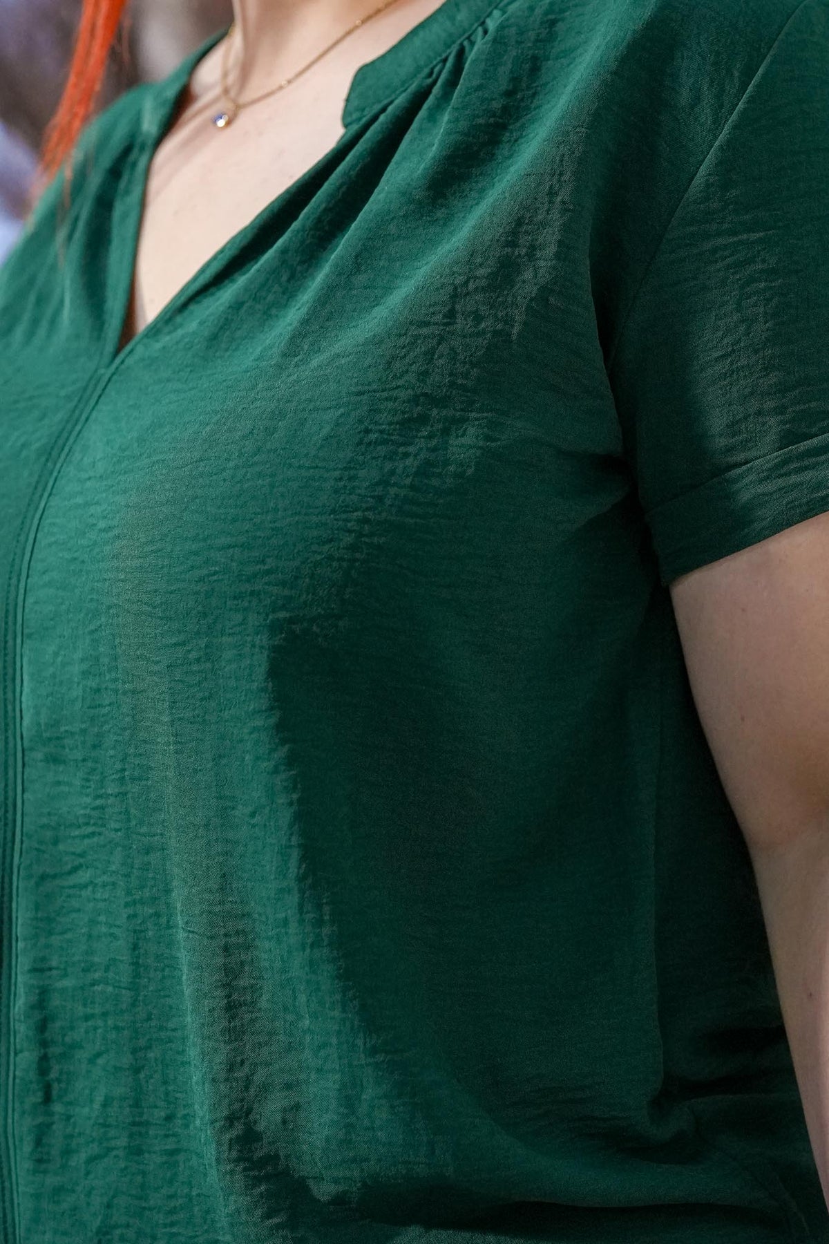 Blusa Curvy Lisa Cuello V Manga Corta Verde